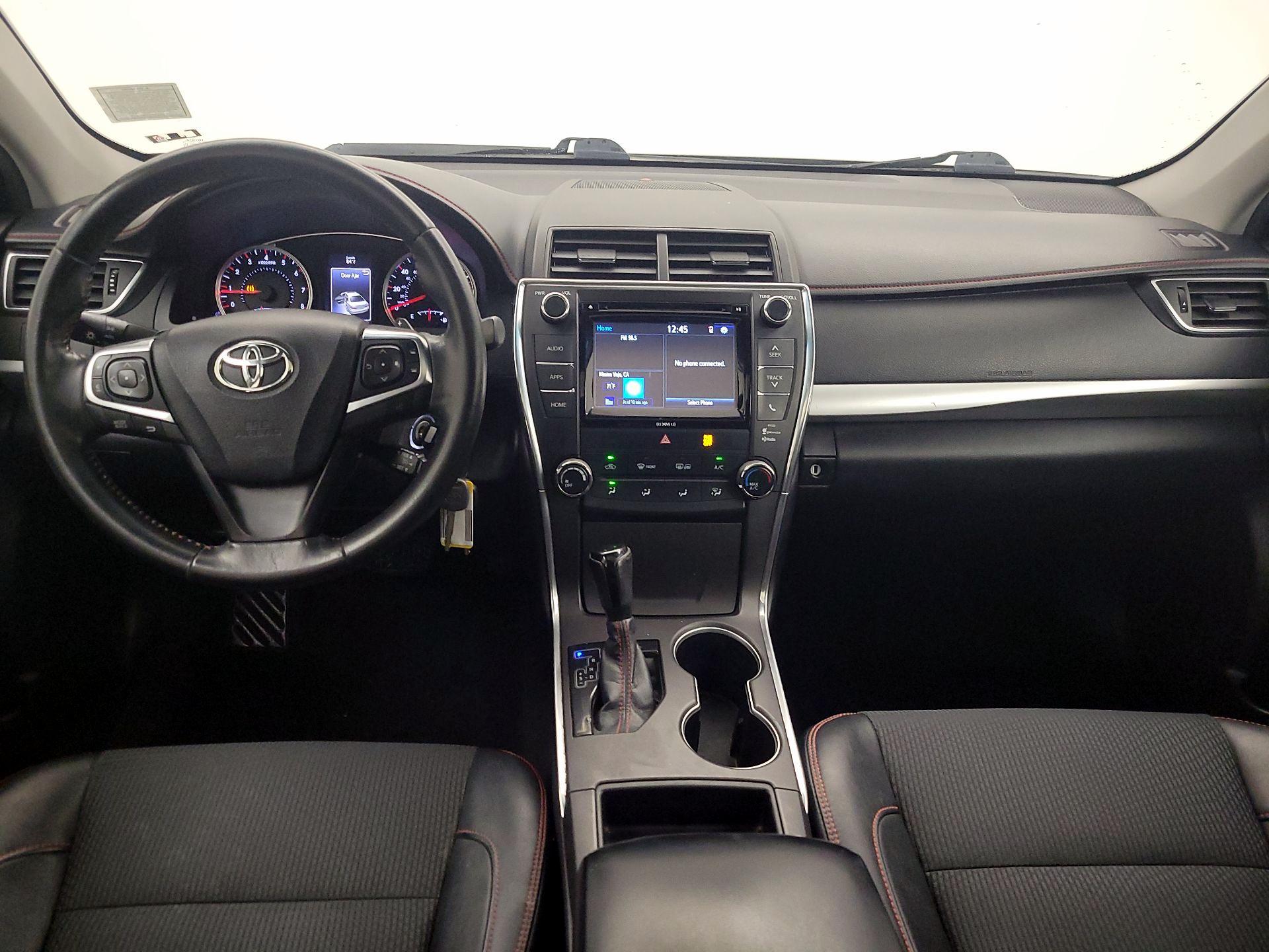 Thumbnail: 2016 Toyota Camry - 9