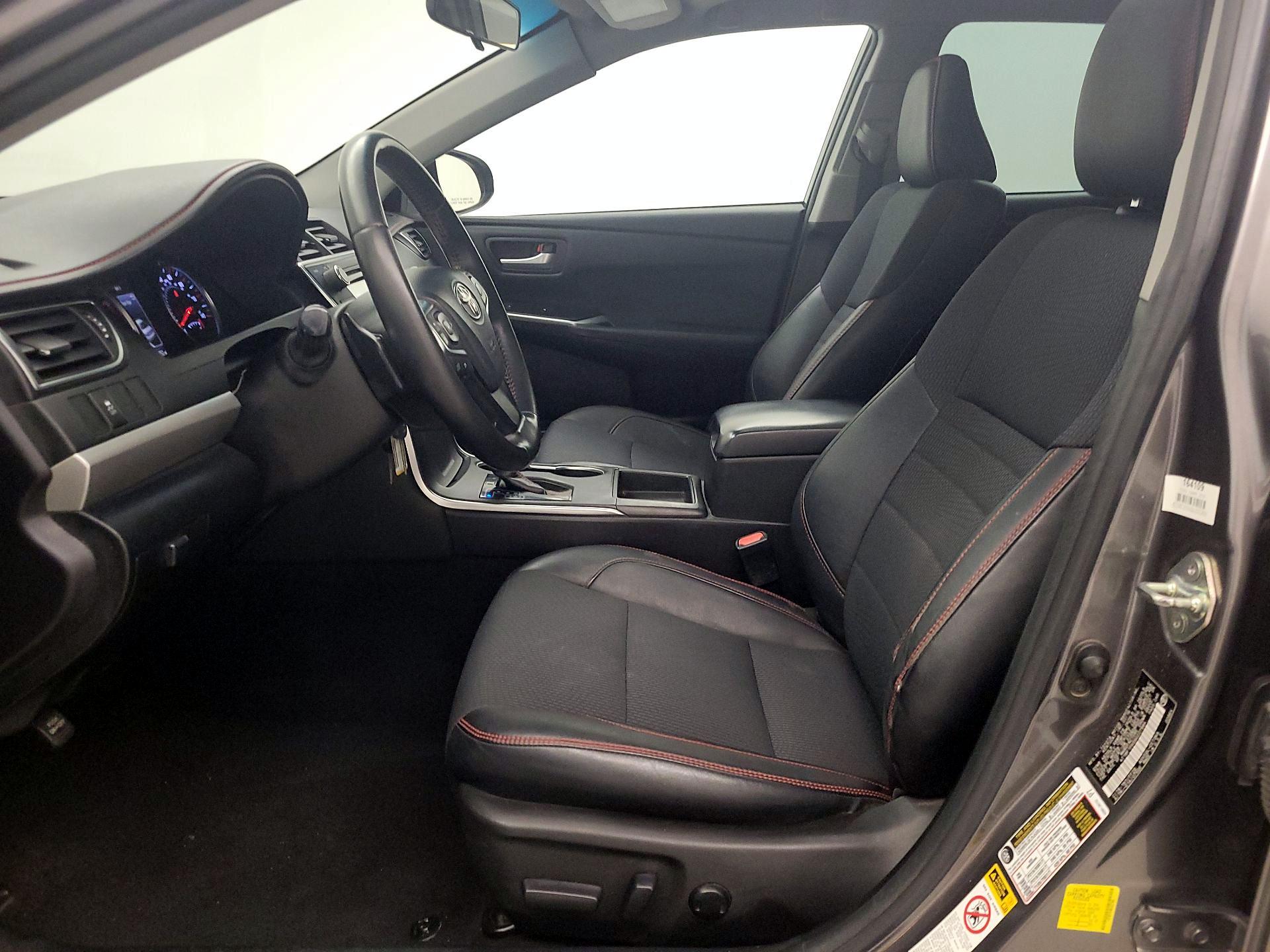 Thumbnail: 2016 Toyota Camry - 11