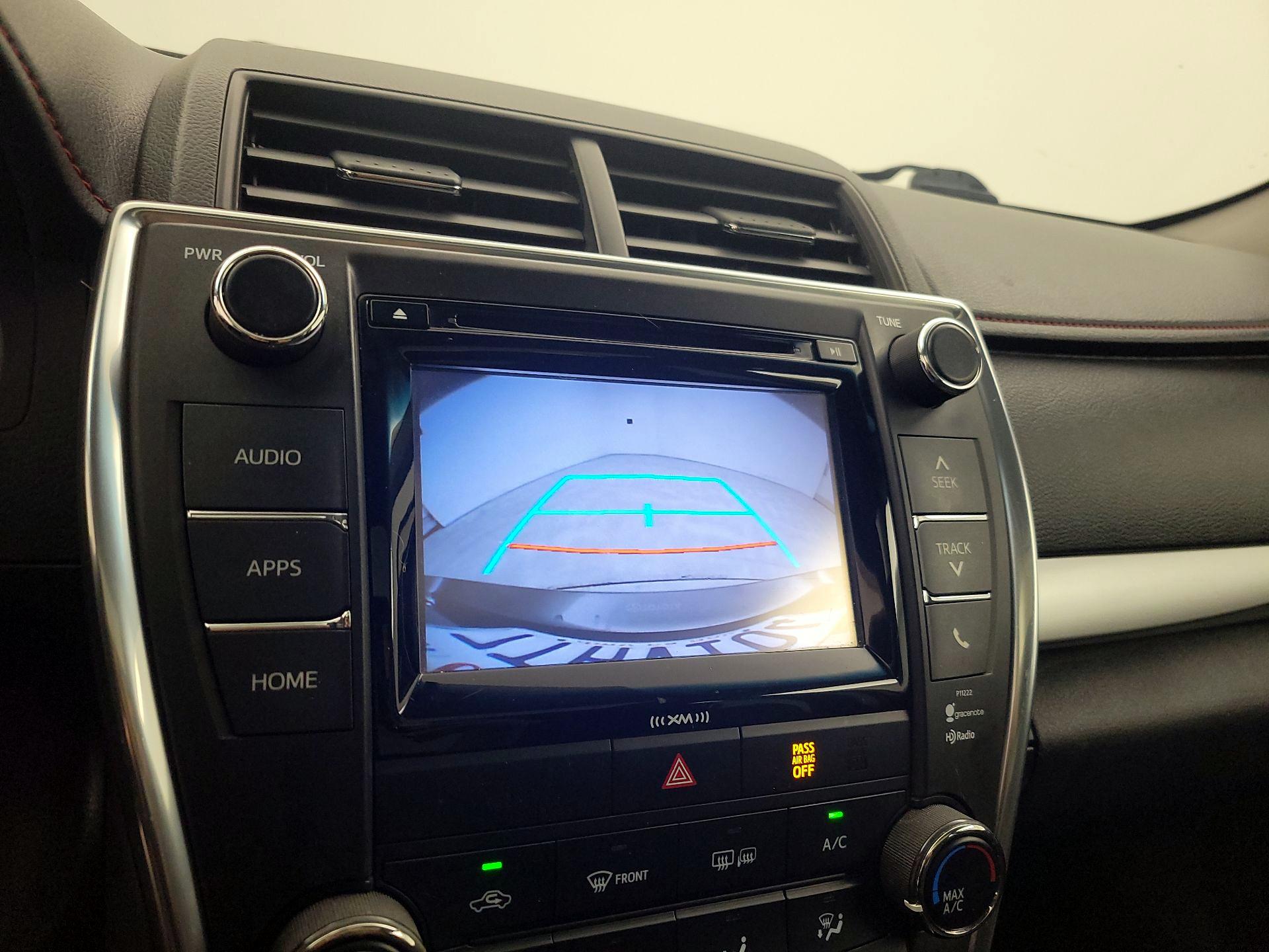 Thumbnail: 2016 Toyota Camry - 14