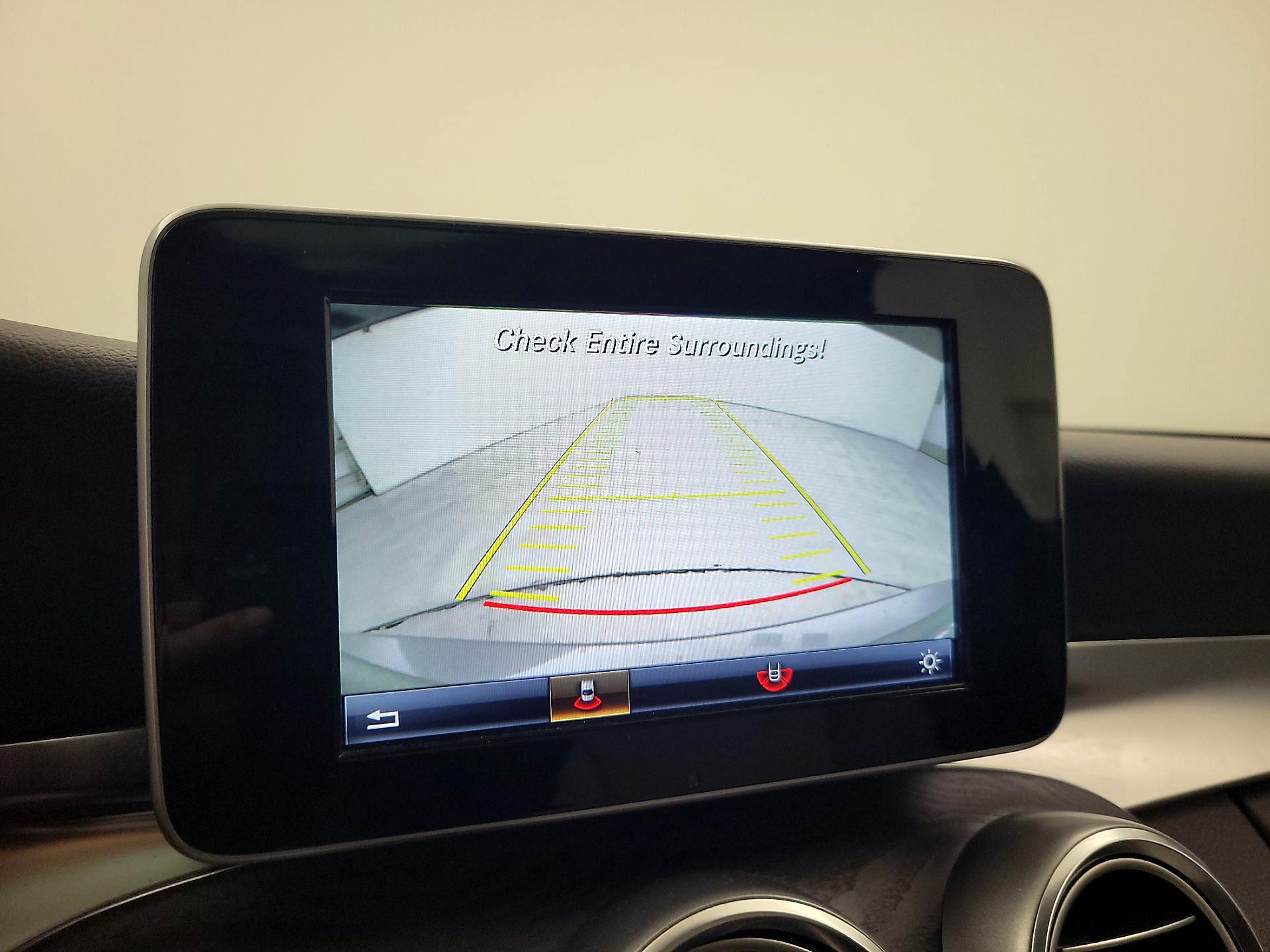 Thumbnail: 2016 Mercedes-Benz C-Class - 14