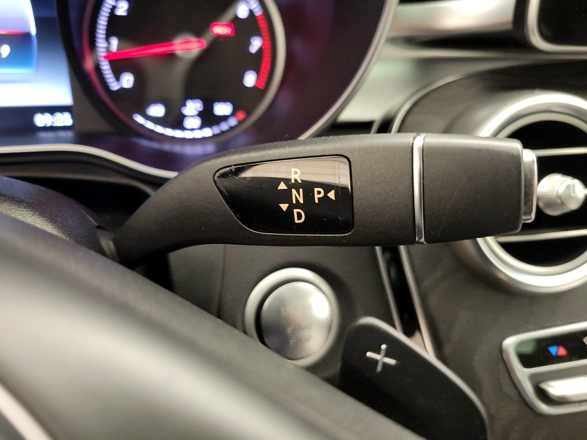 Thumbnail: 2016 Mercedes-Benz C-Class - 17