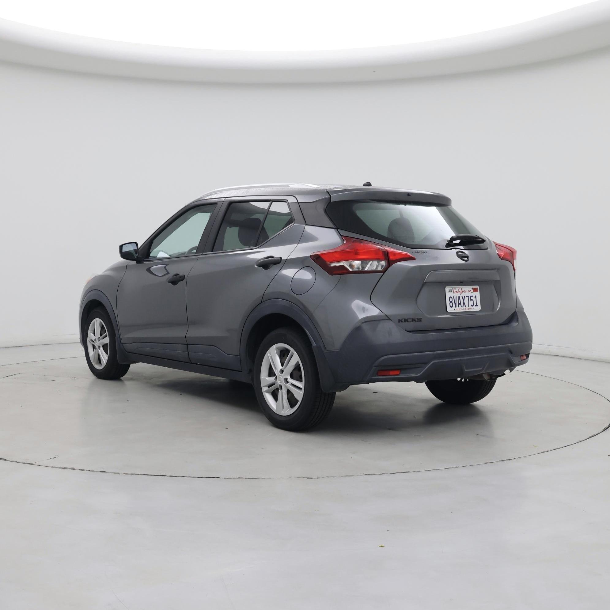 Thumbnail: 2019 Nissan Kicks - 2