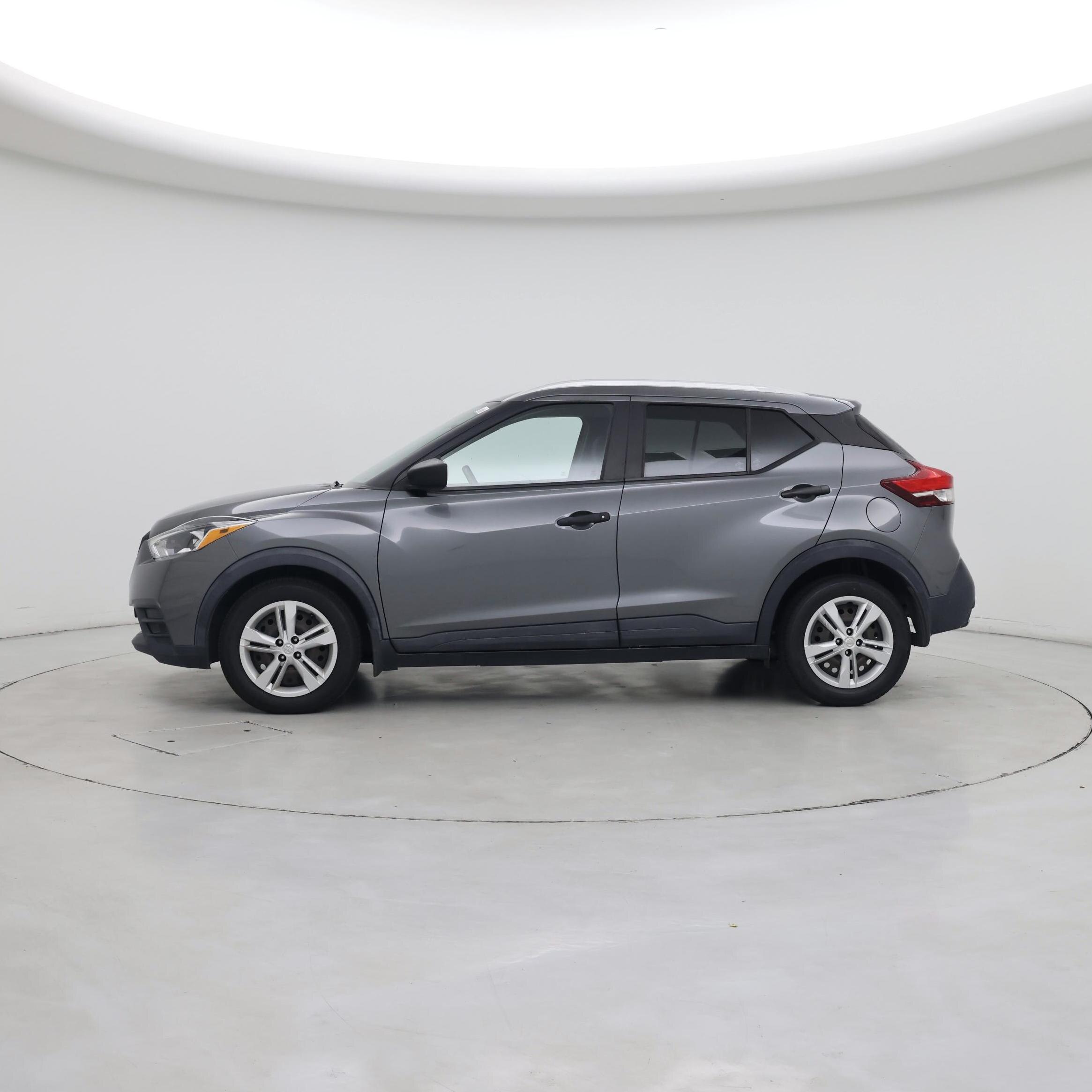 Thumbnail: 2019 Nissan Kicks - 3