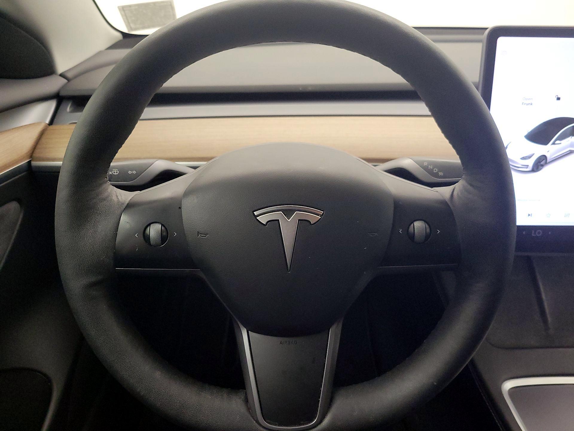 Thumbnail: 2021 Tesla Model 3 - 10