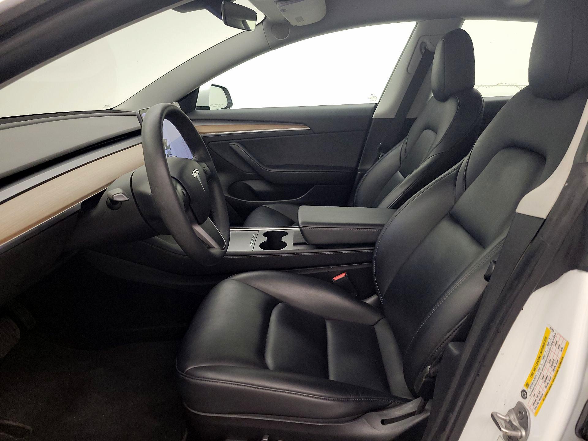 Thumbnail: 2021 Tesla Model 3 - 11