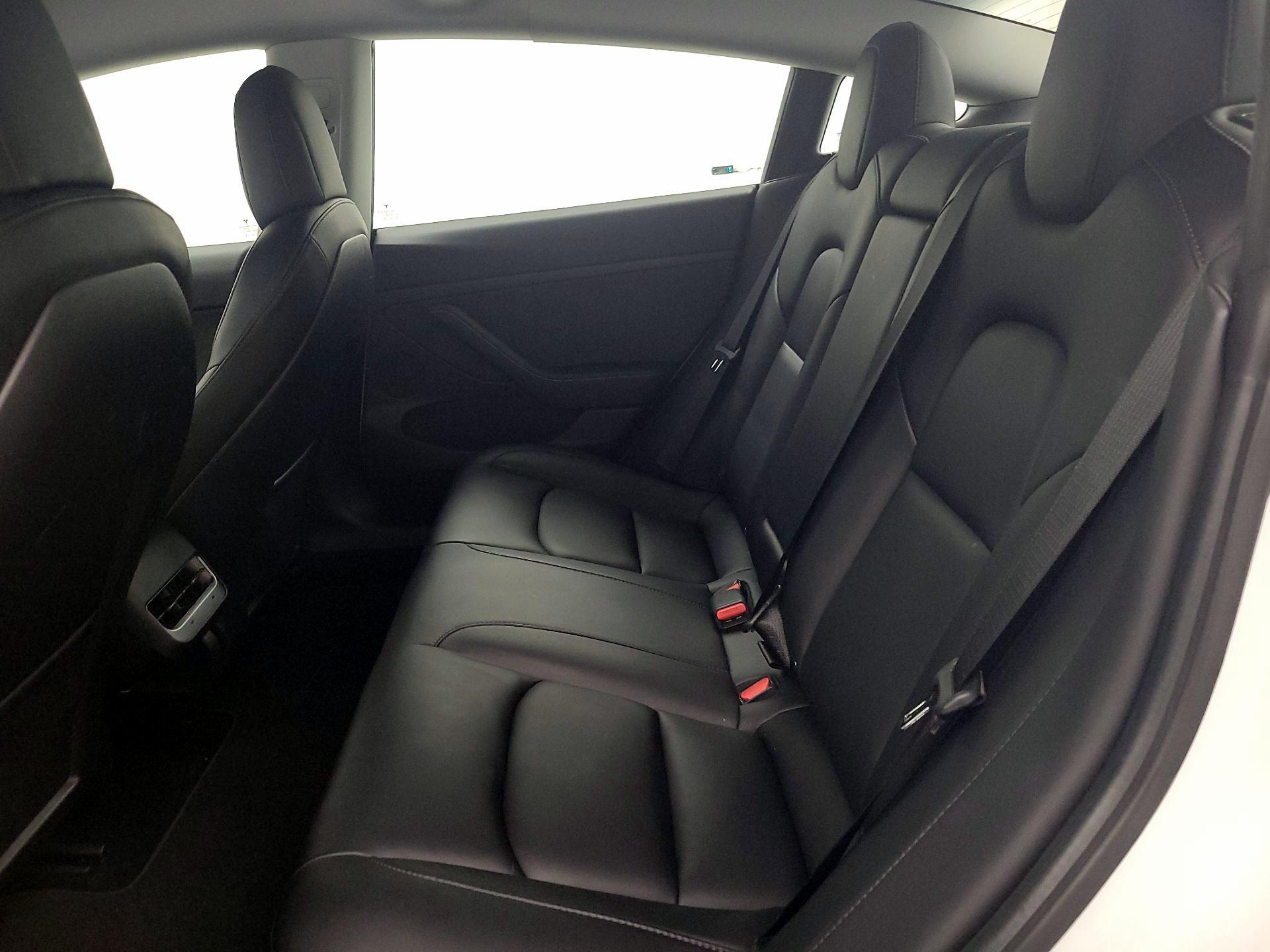 Thumbnail: 2021 Tesla Model 3 - 18