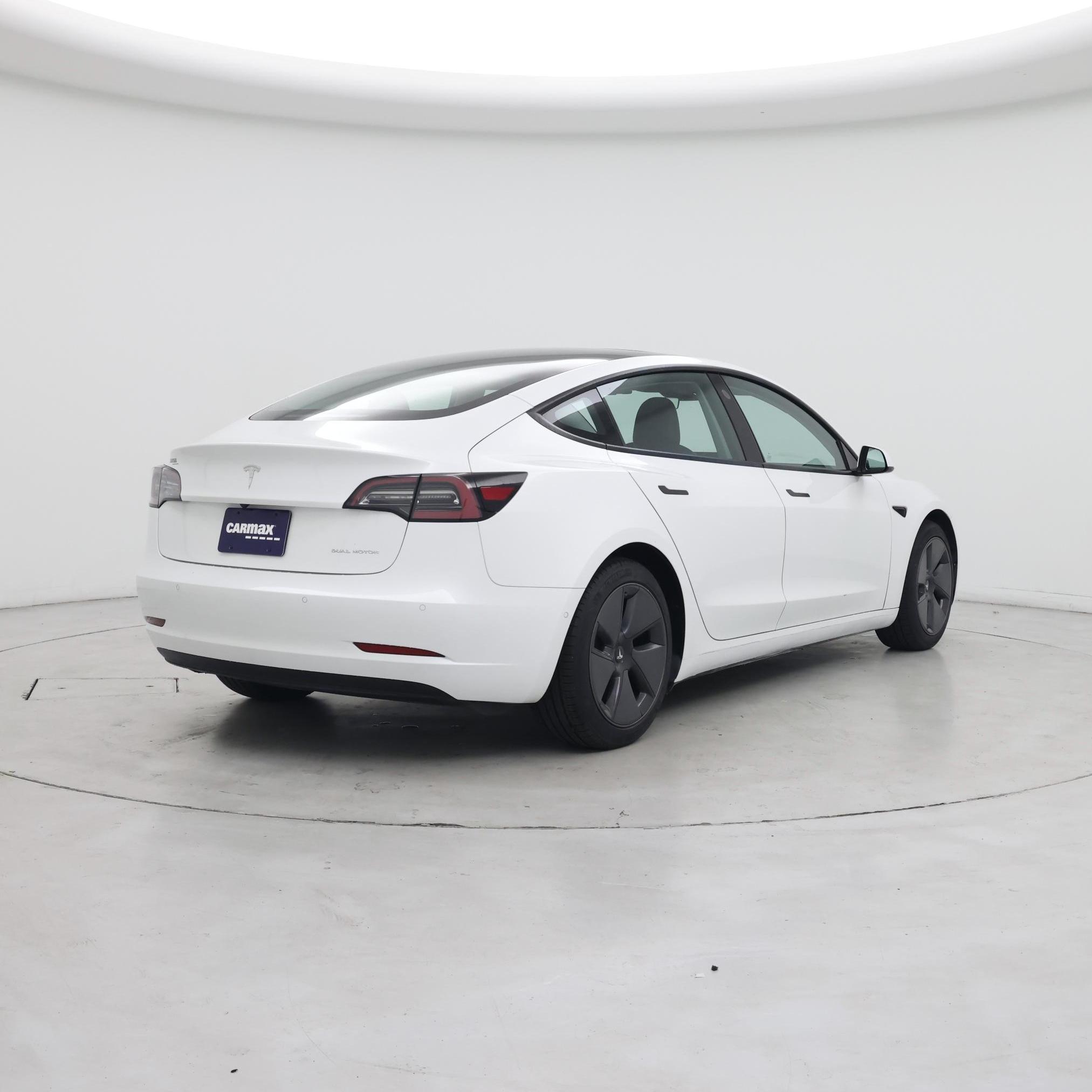 Thumbnail: 2021 Tesla Model 3 - 8