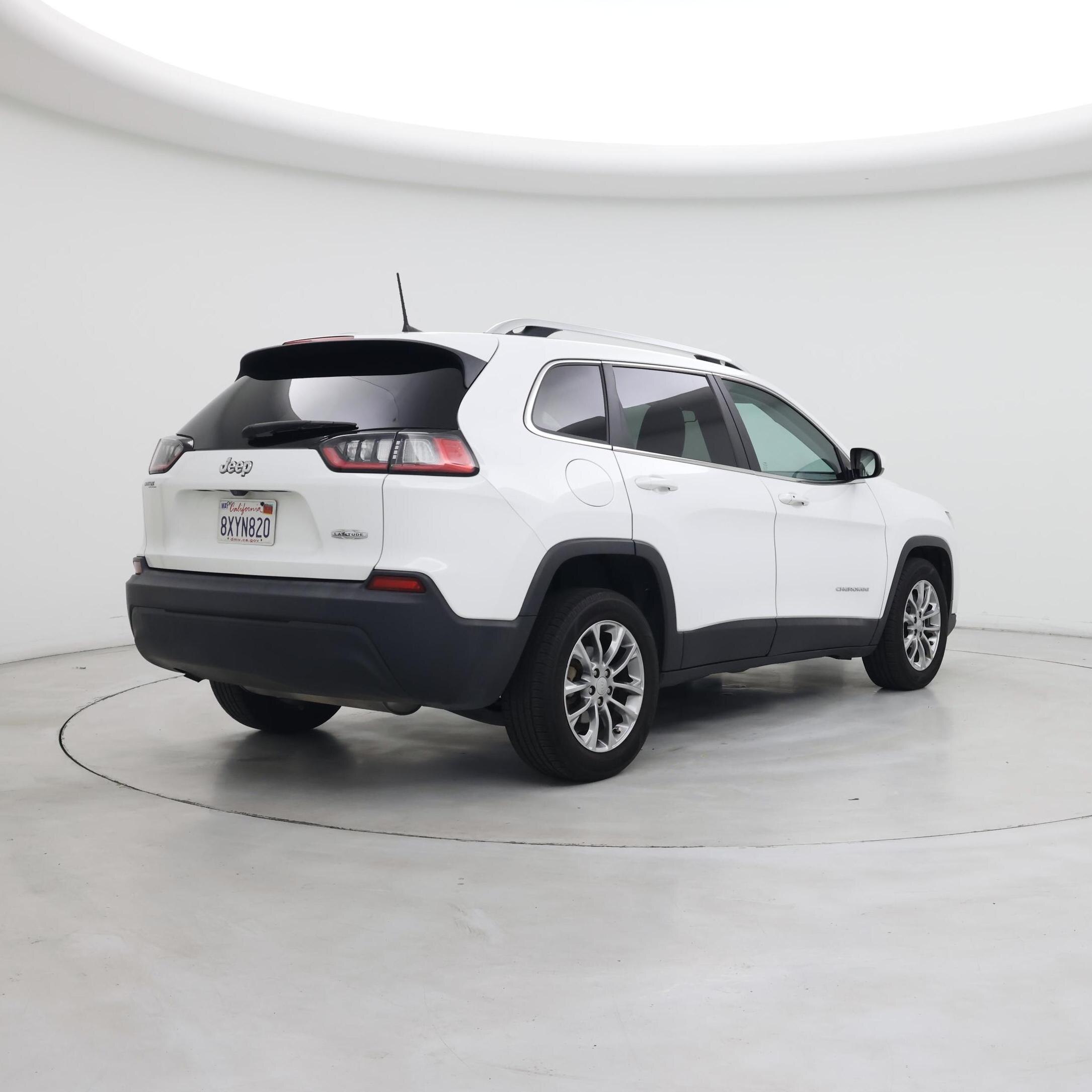 Thumbnail: 2019 Jeep Cherokee - 8