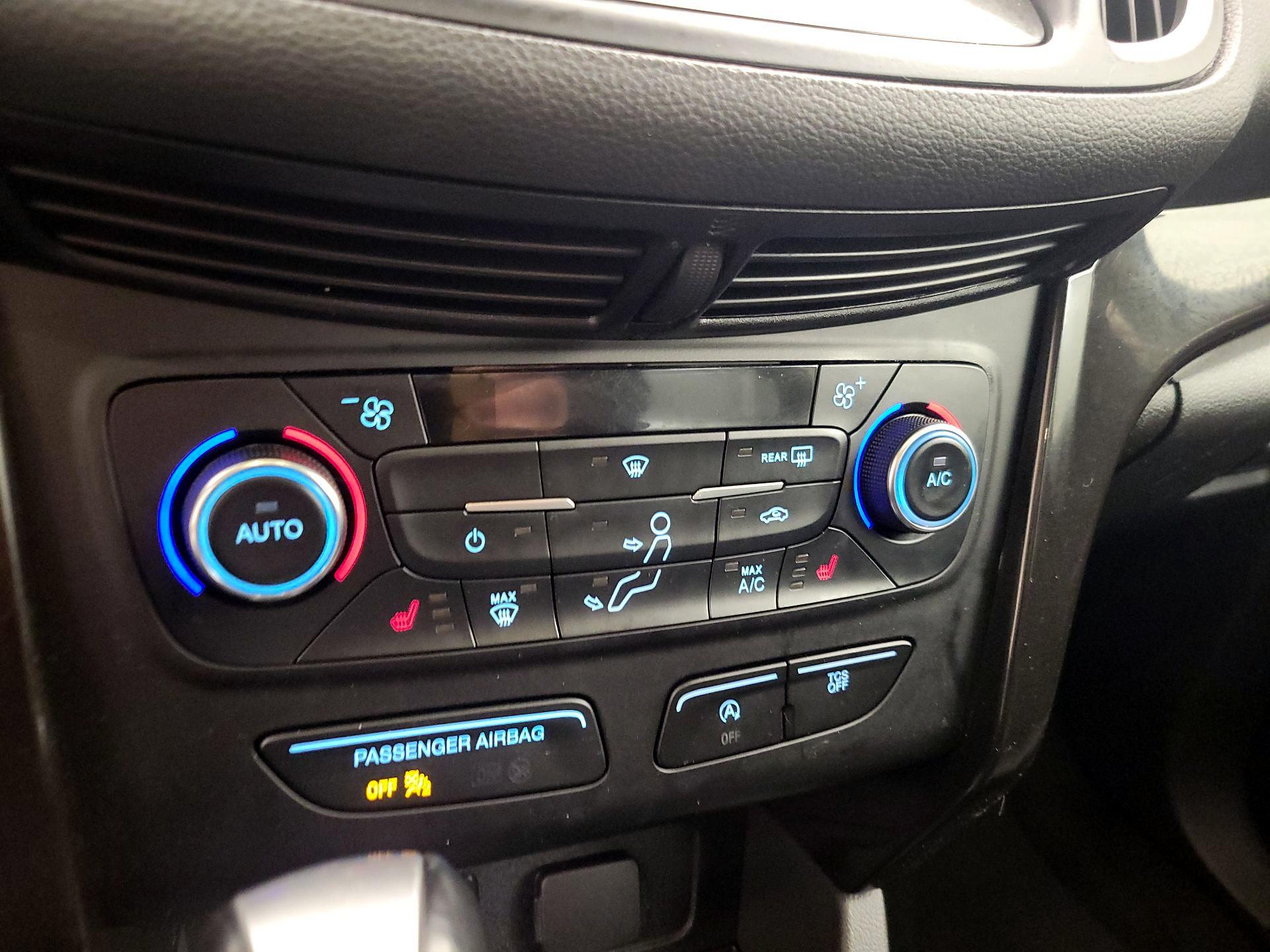 Thumbnail: 2017 Ford Escape - 15