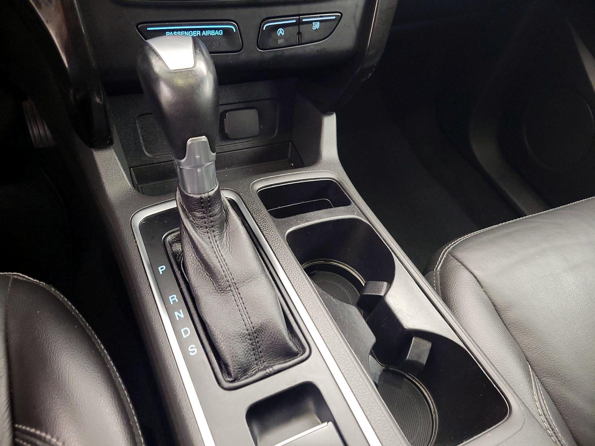 Thumbnail: 2017 Ford Escape - 16