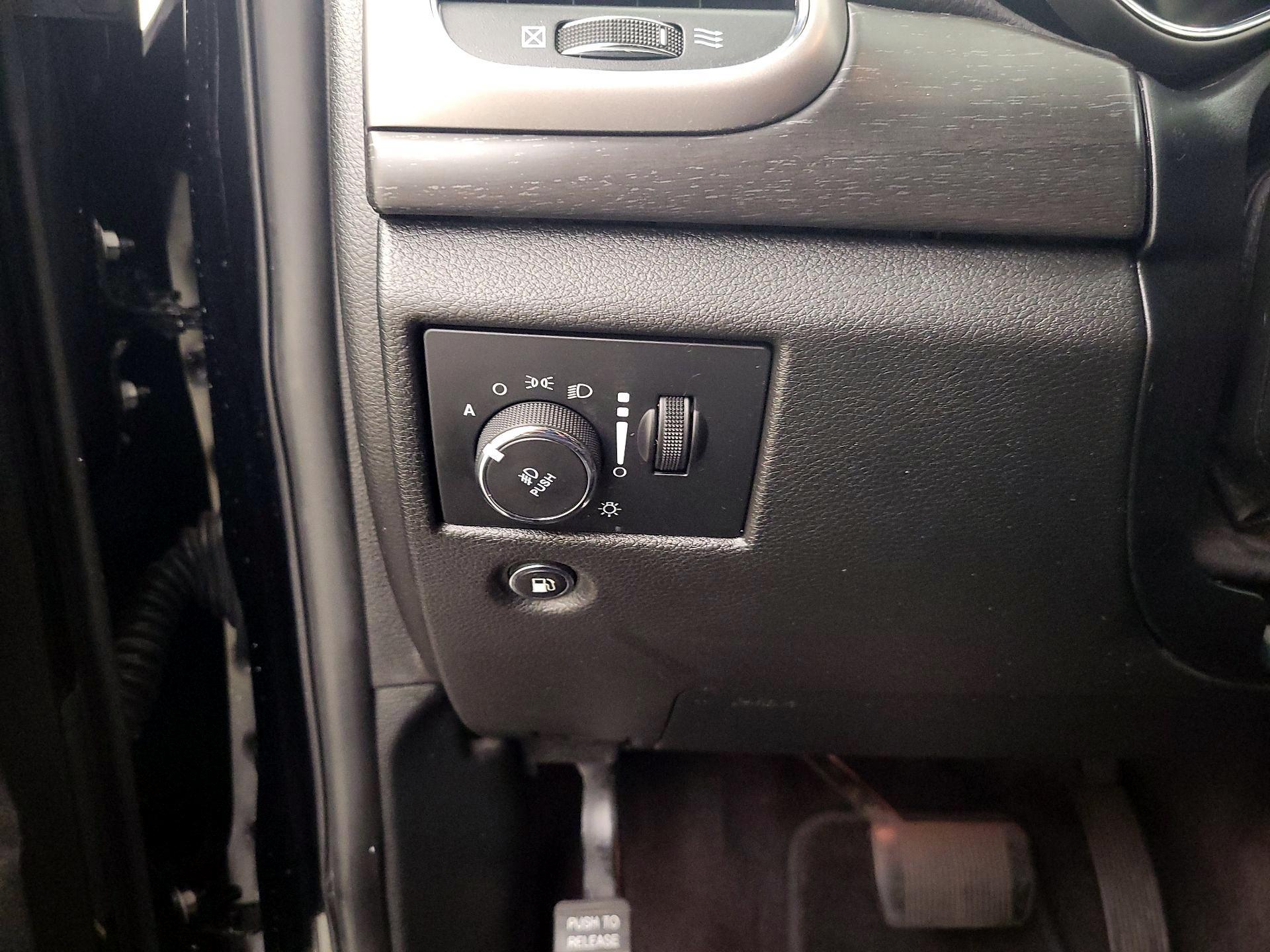 Thumbnail: 2018 Jeep Grand Cherokee - 13