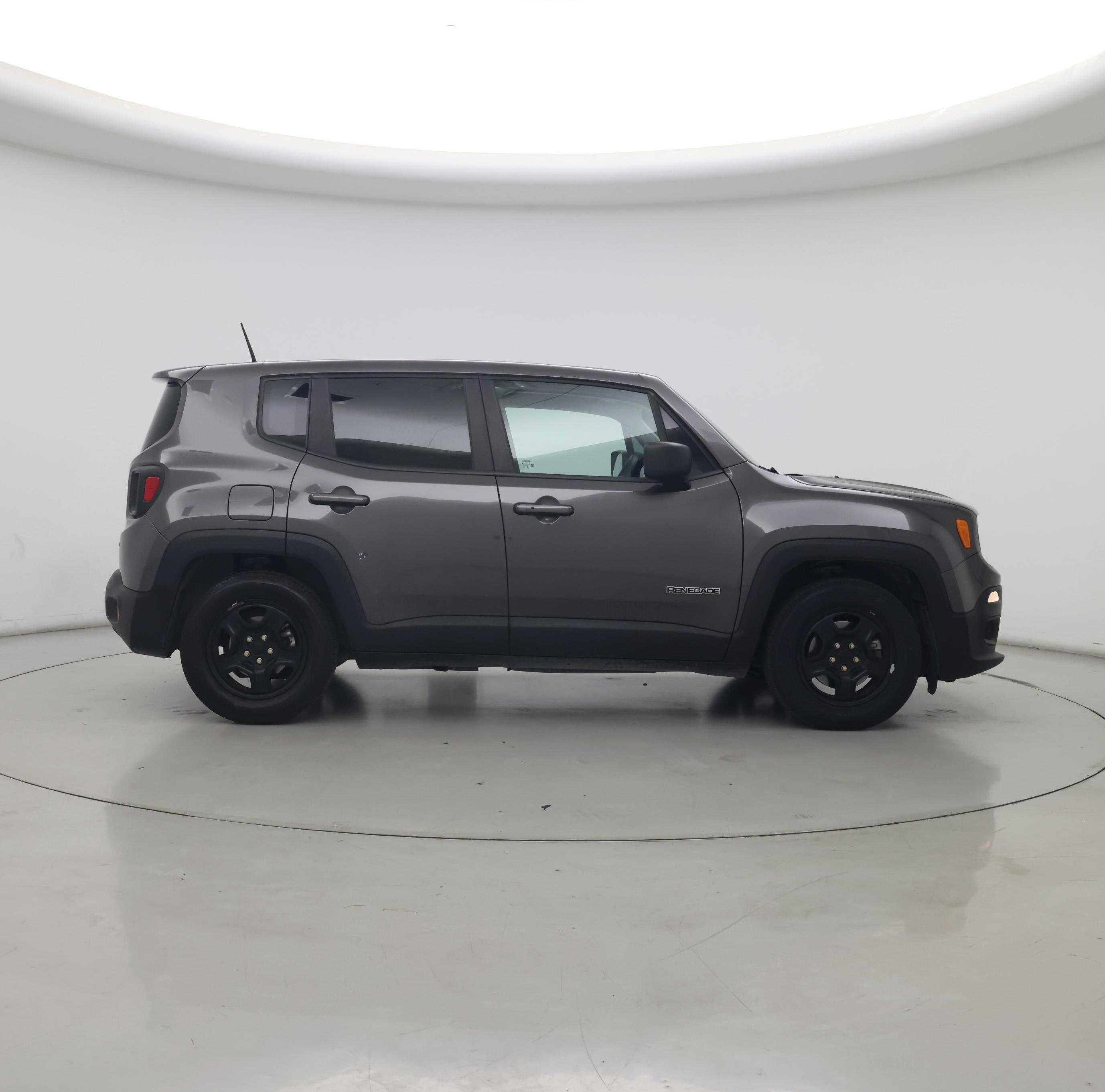 Thumbnail: 2018 Jeep Renegade - 7