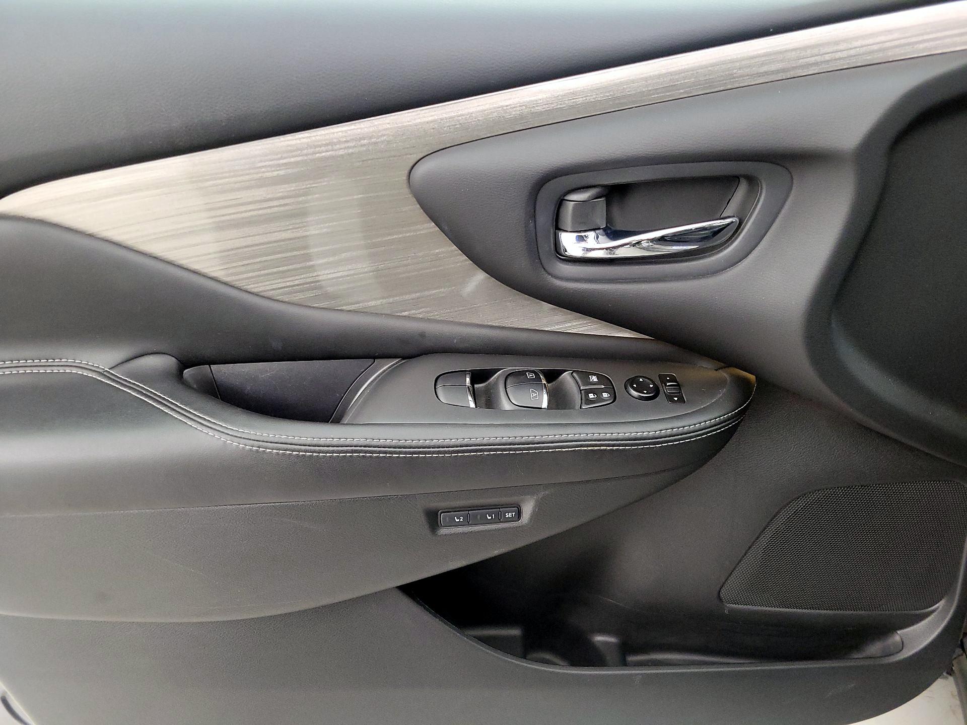 Thumbnail: 2015 Nissan Murano - 12