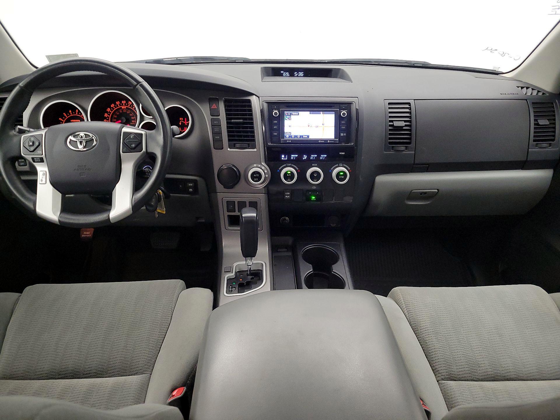 Thumbnail: 2017 Toyota Sequoia - 9