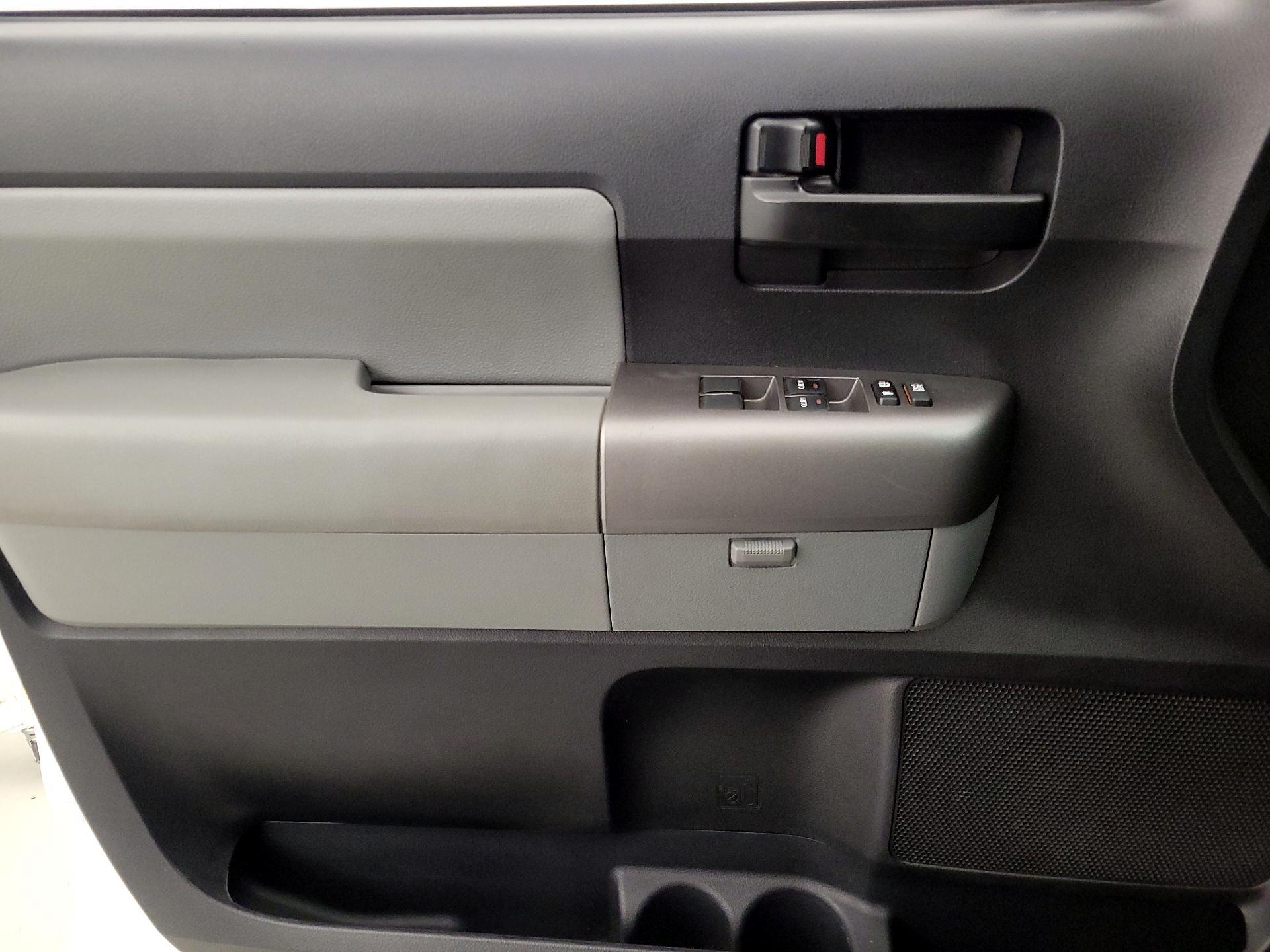 Thumbnail: 2017 Toyota Sequoia - 12