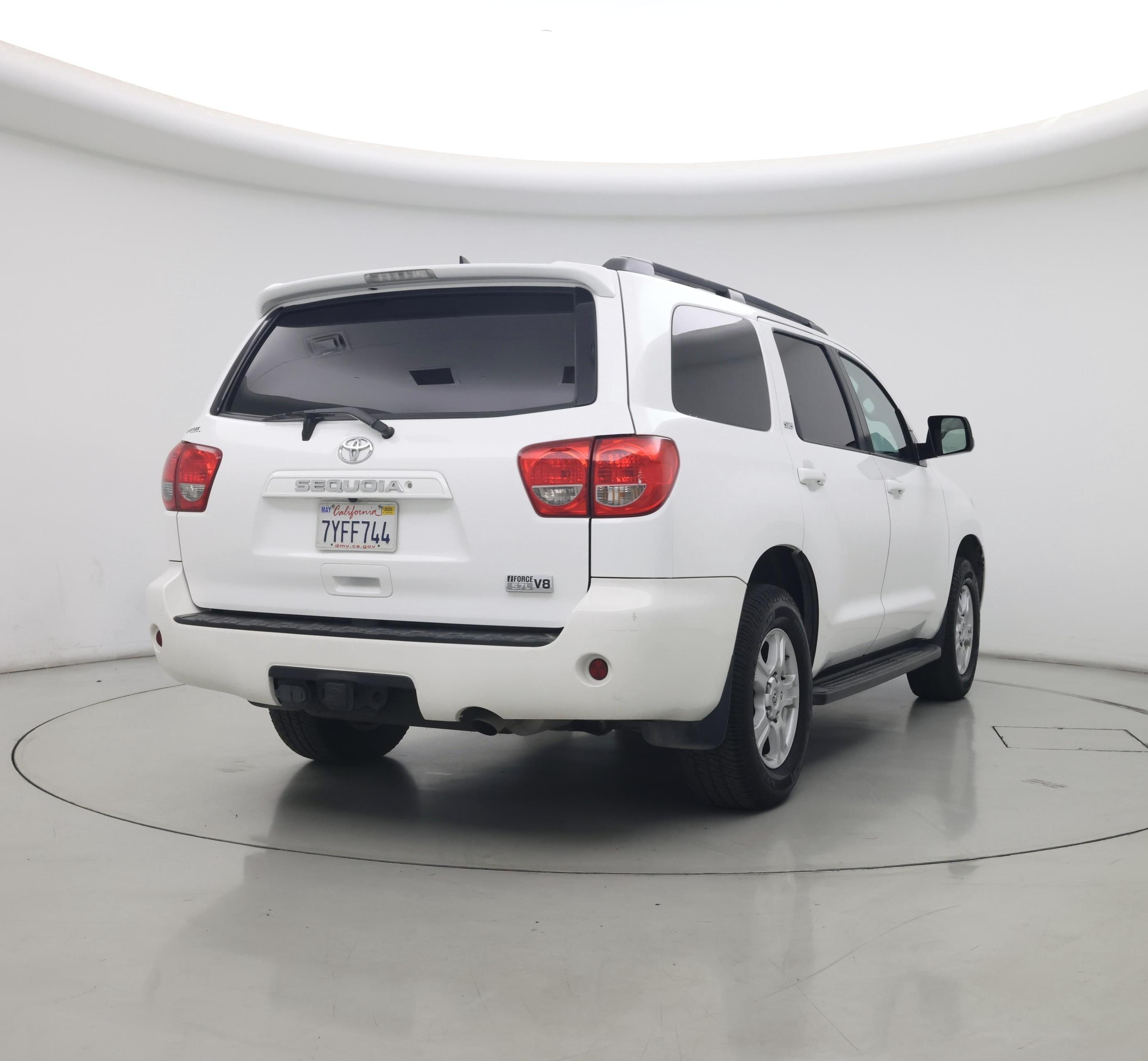 Thumbnail: 2017 Toyota Sequoia - 8