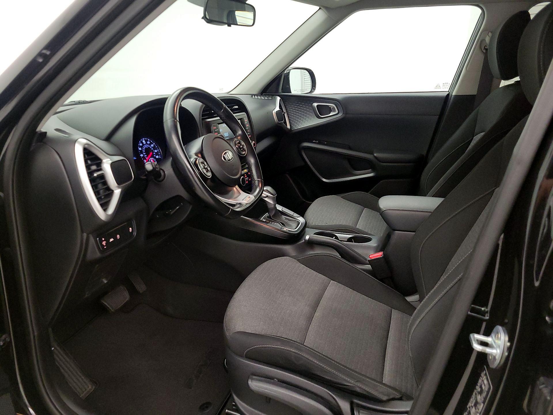 Thumbnail: 2020 Kia Soul - 11