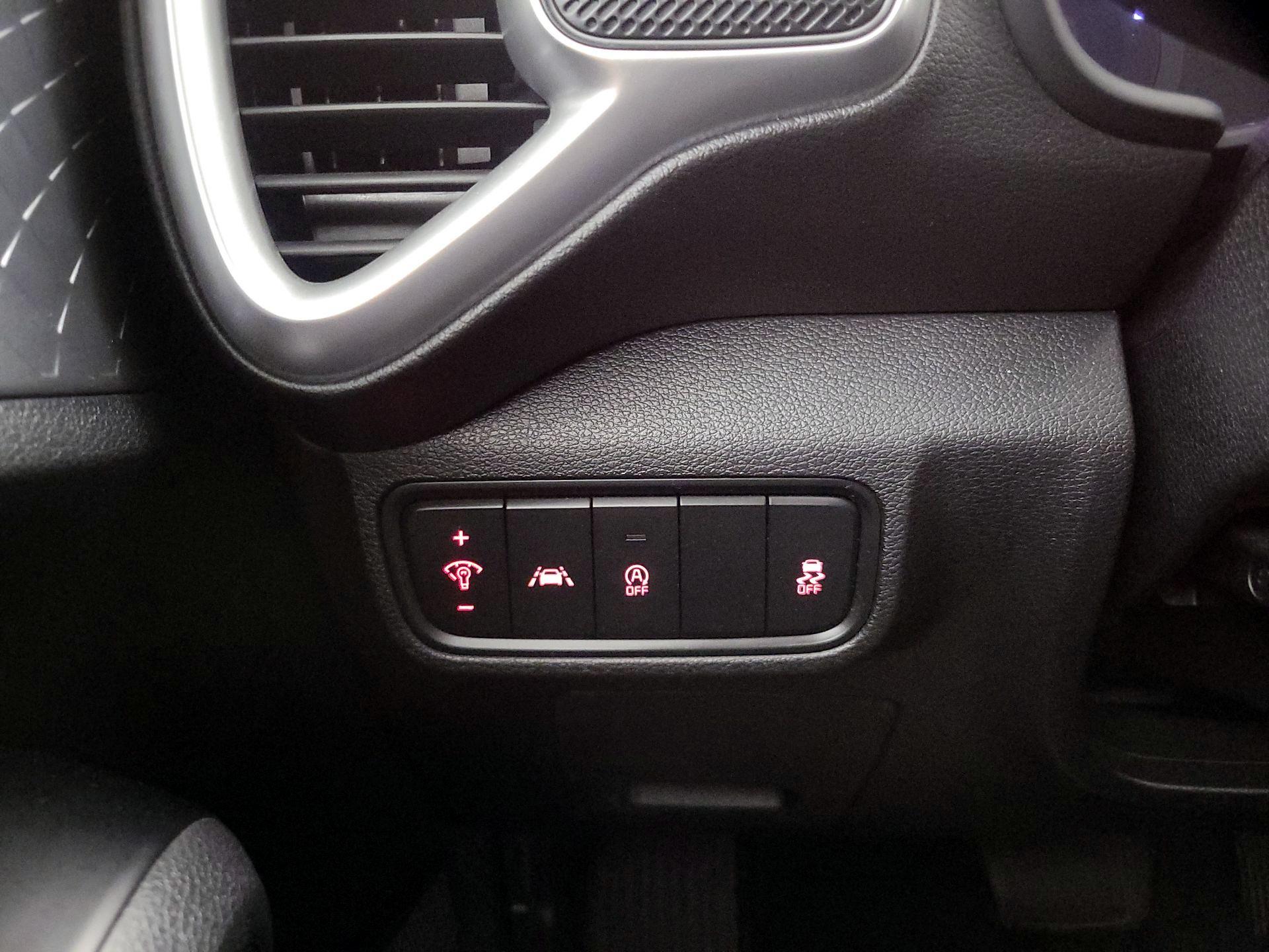 Thumbnail: 2020 Kia Soul - 13