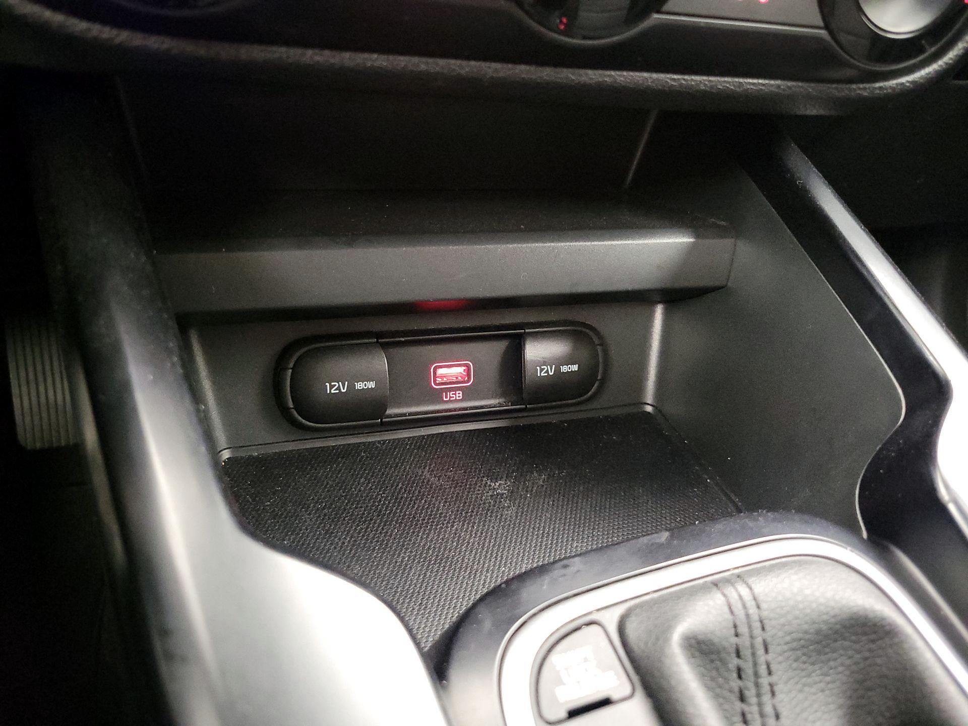 Thumbnail: 2020 Kia Soul - 18