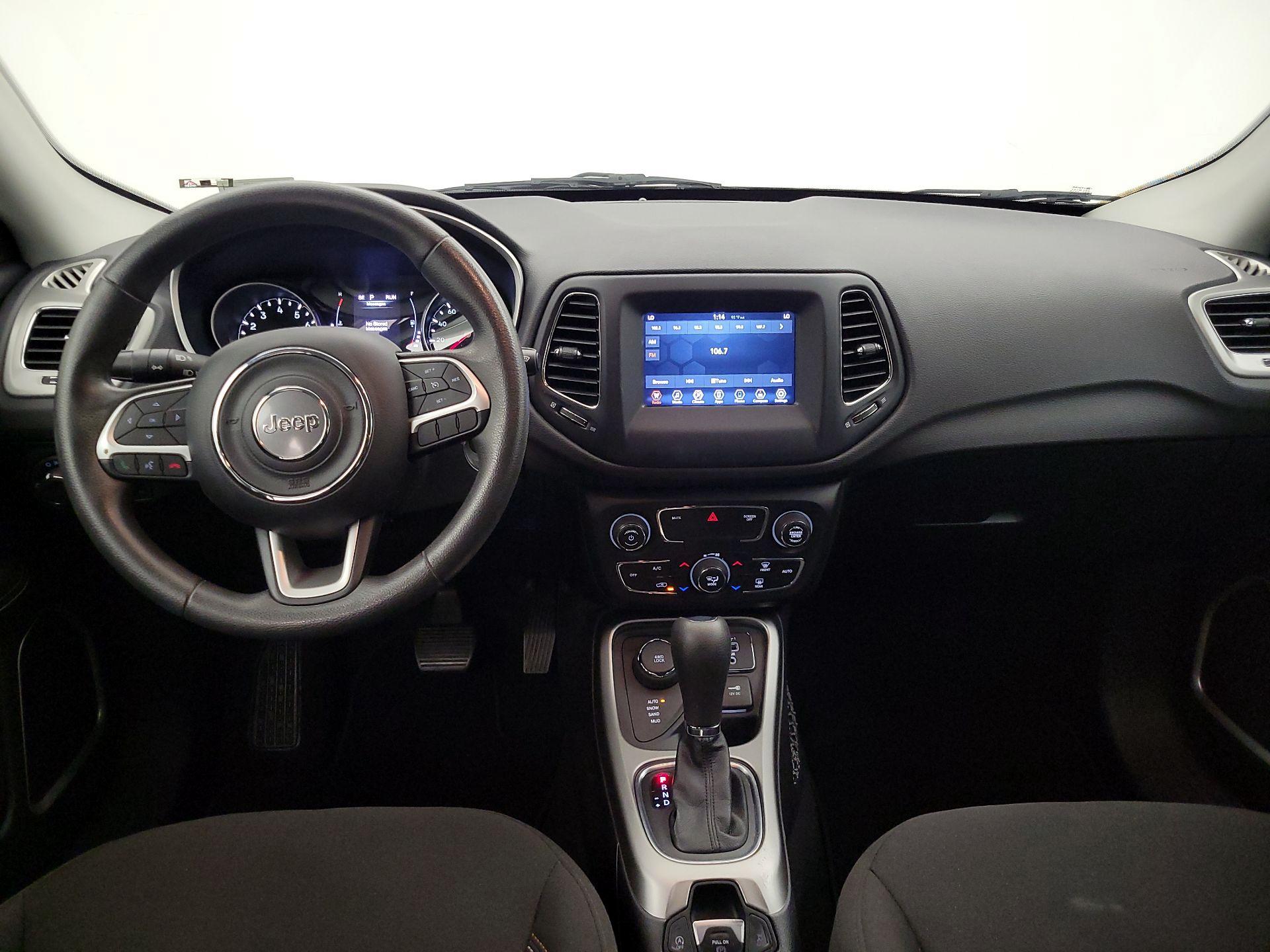 Thumbnail: 2021 Jeep Compass - 9