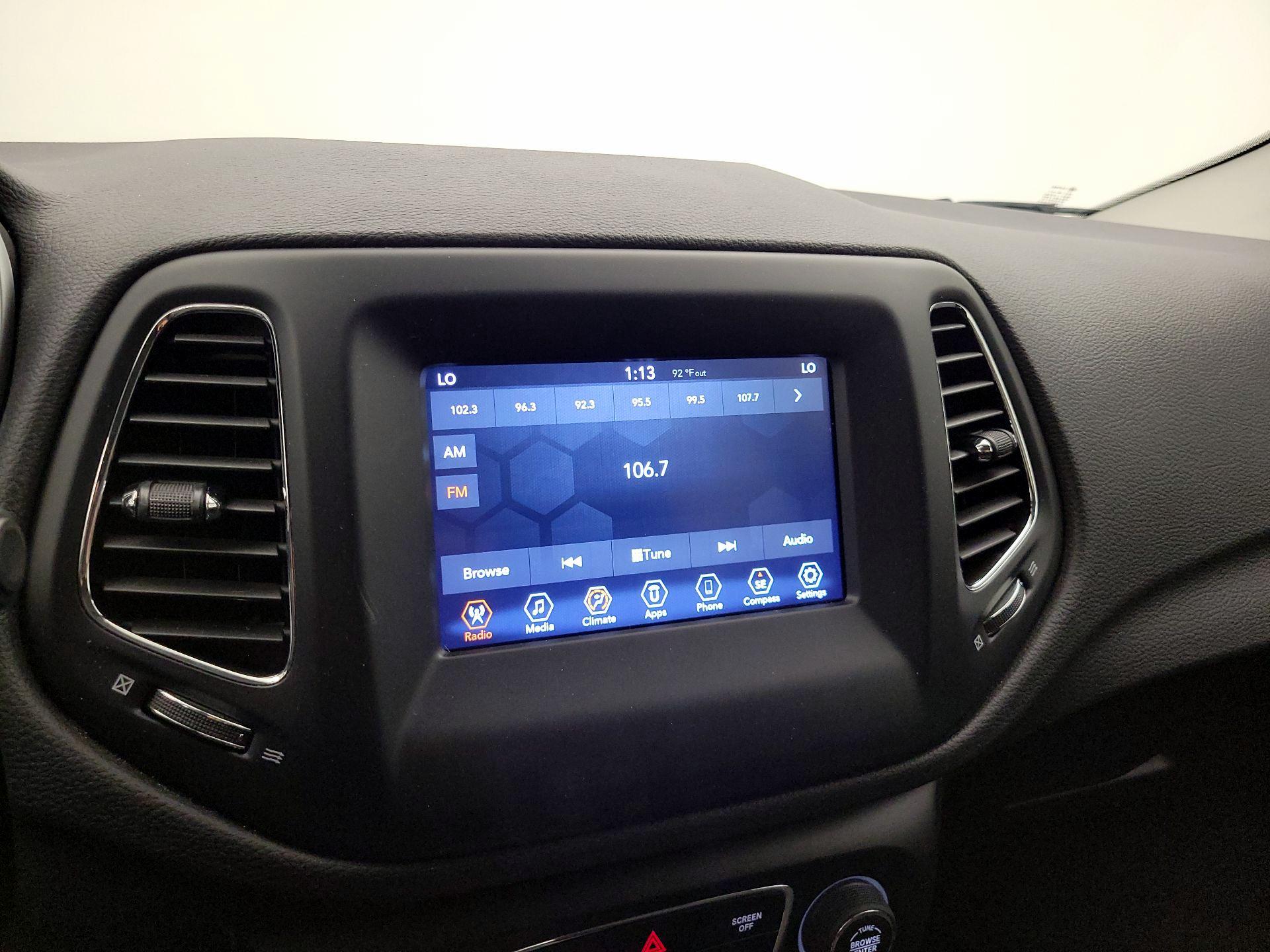 Thumbnail: 2021 Jeep Compass - 16