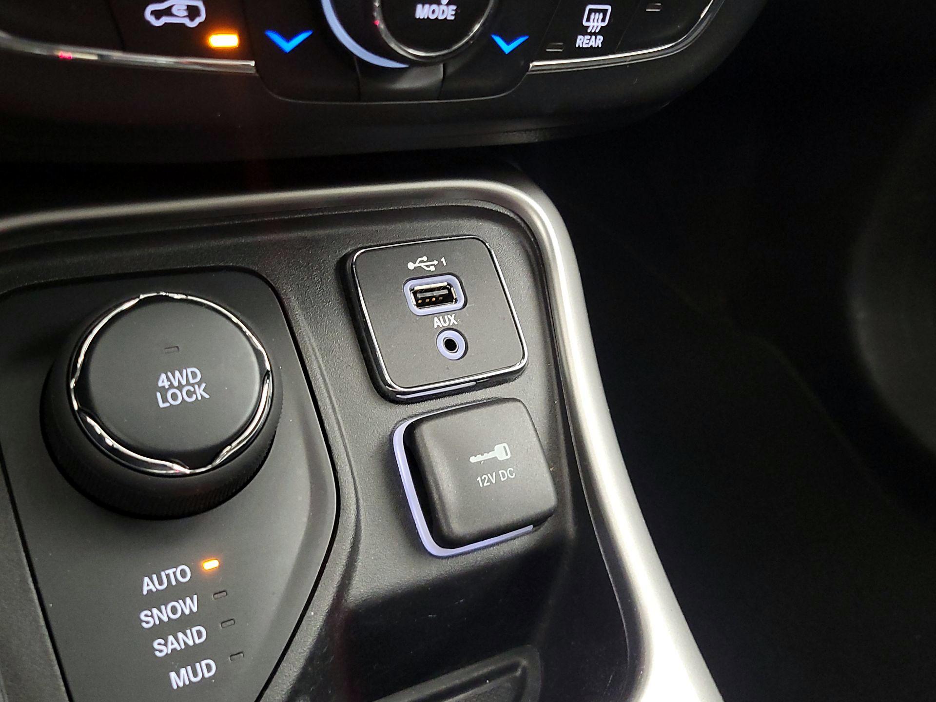 Thumbnail: 2021 Jeep Compass - 19