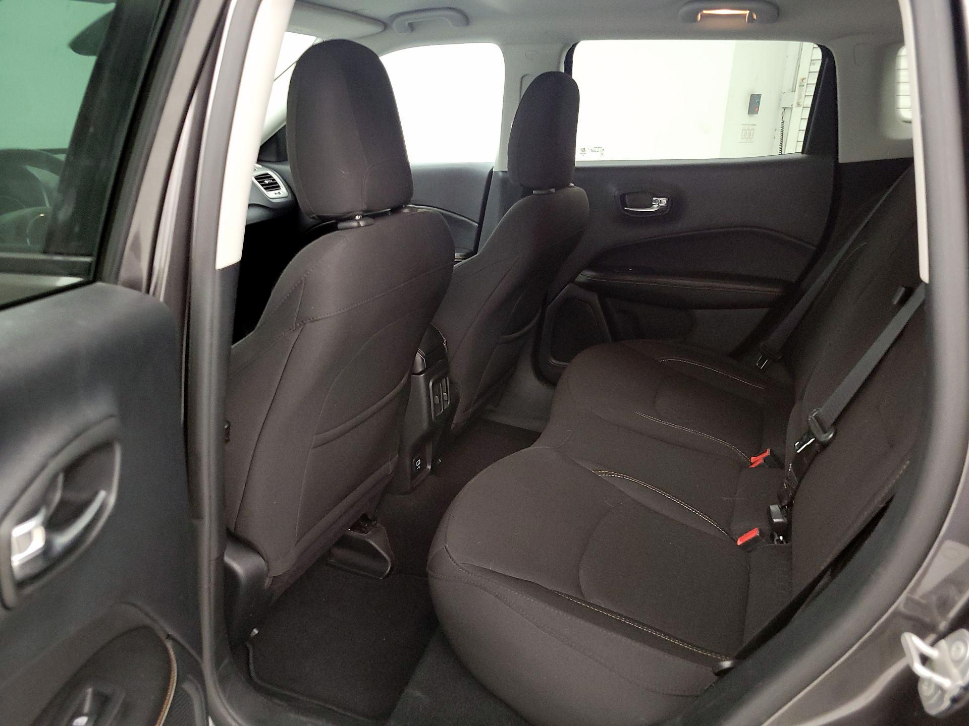 Thumbnail: 2021 Jeep Compass - 20