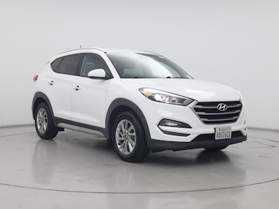 White 2017 Hyundai Tucson SE