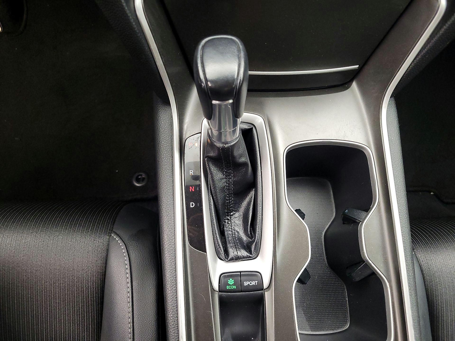 Thumbnail: 2019 Honda Accord - 17