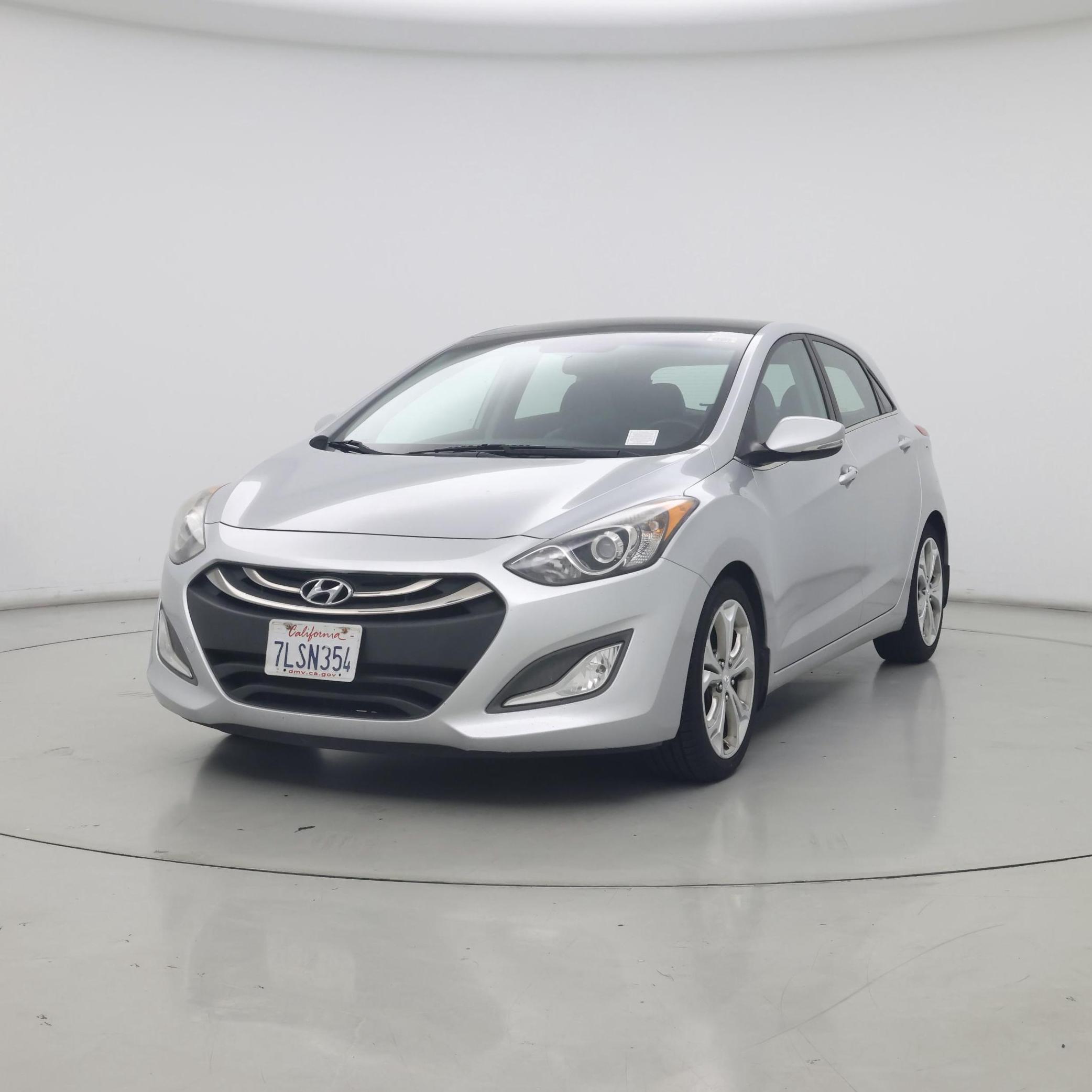 Thumbnail: 2014 Hyundai Elantra - 4