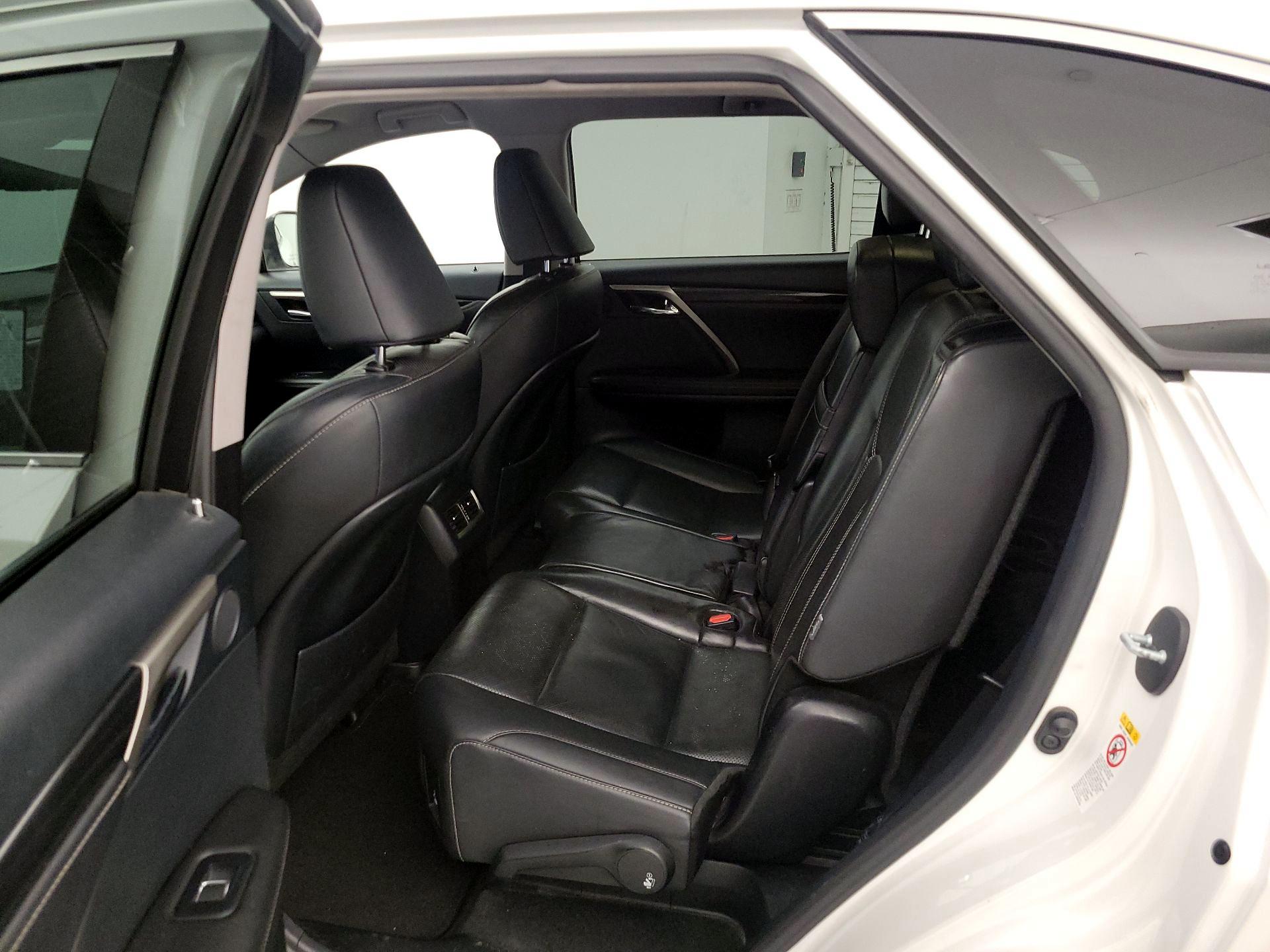 Thumbnail: 2018 Lexus RX - 19