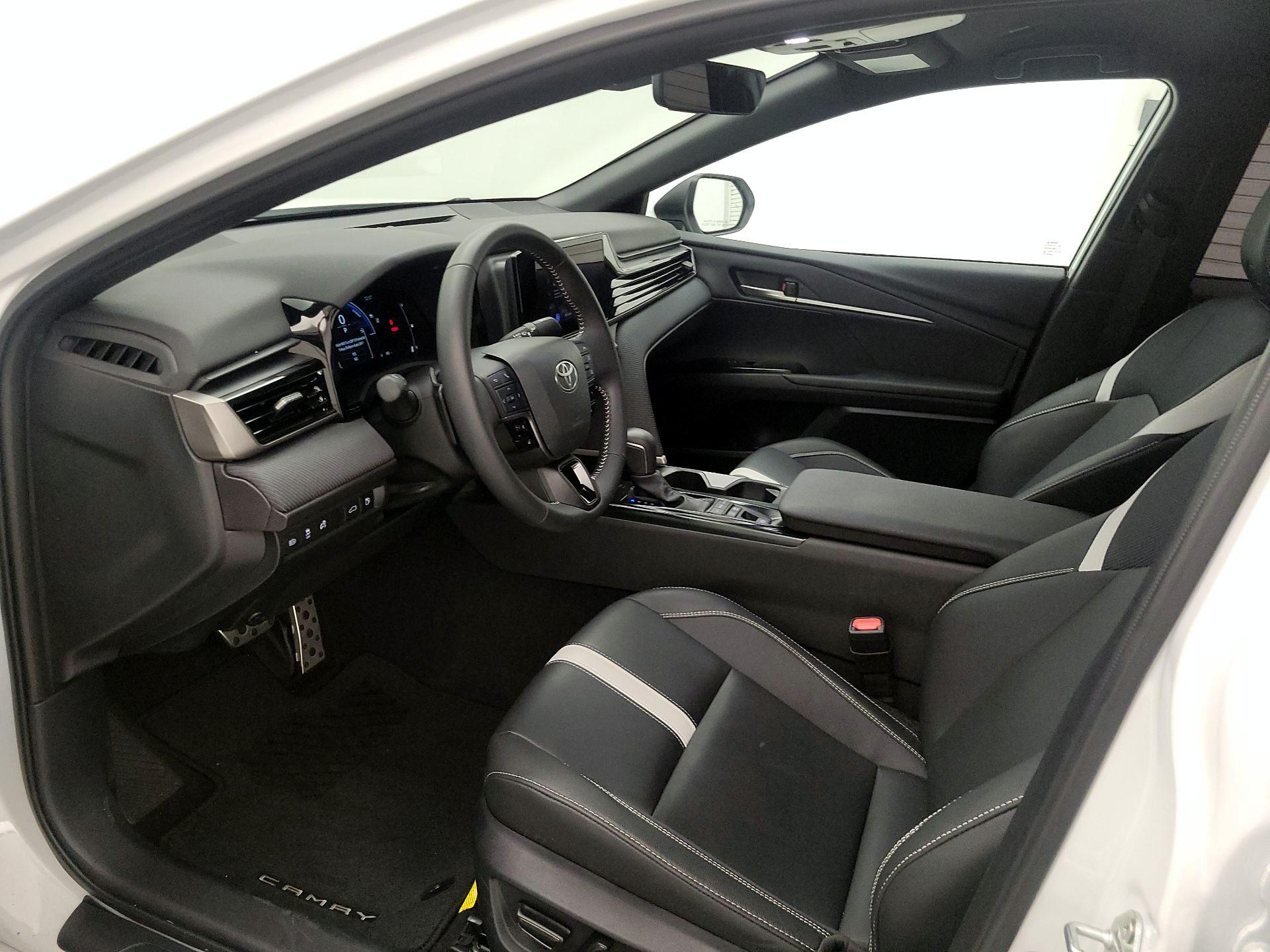 Thumbnail: 2025 Toyota Camry - 11