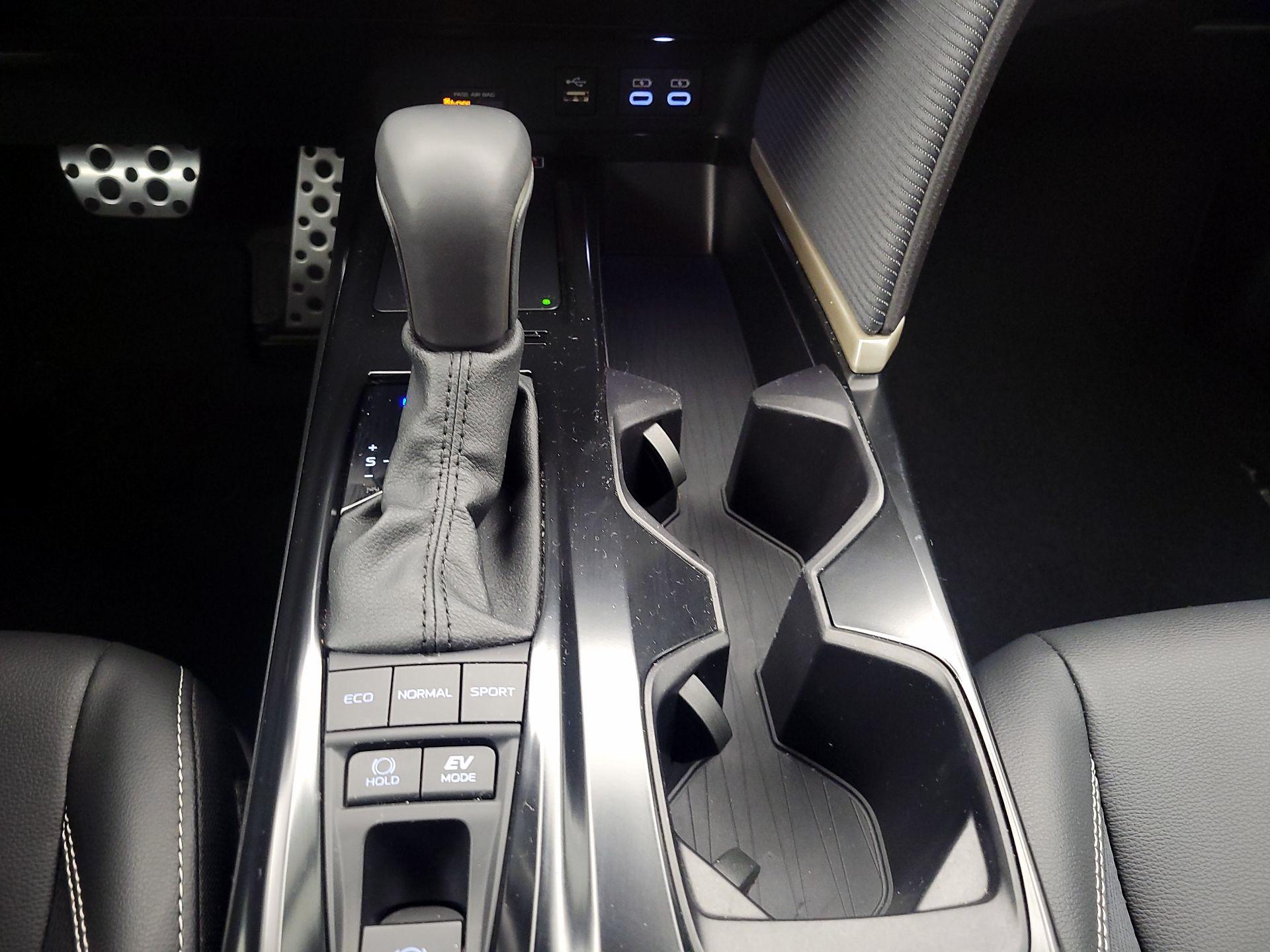 Thumbnail: 2025 Toyota Camry - 18