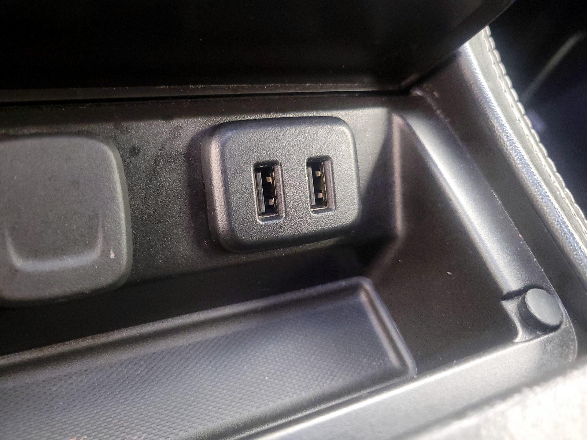 Thumbnail: 2019 GMC Yukon - 18