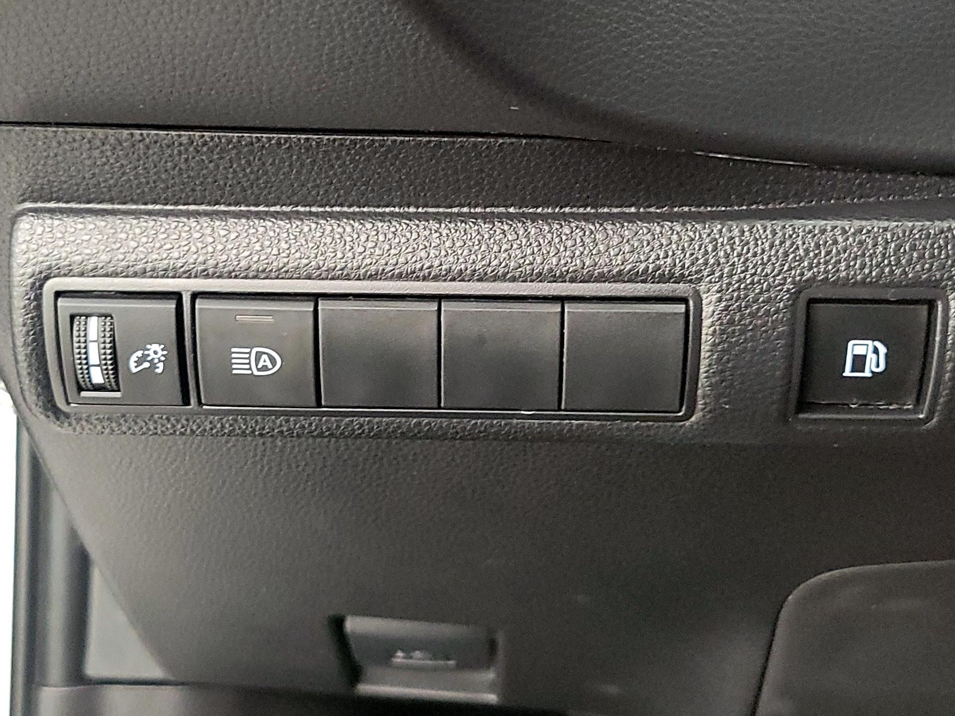 Thumbnail: 2024 Toyota Corolla - 13