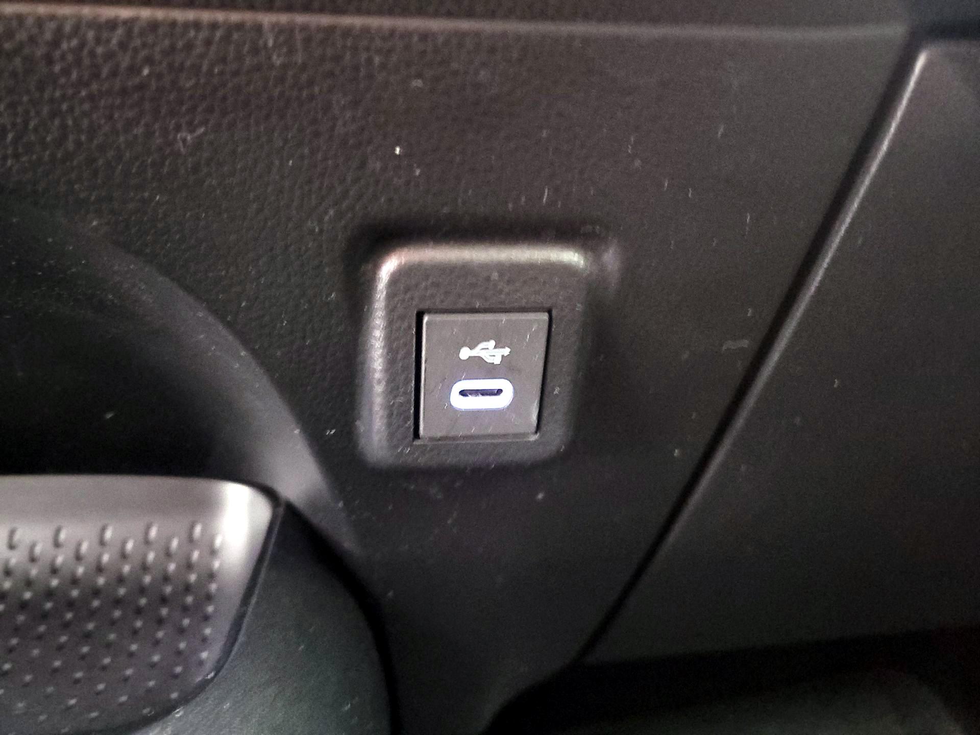 Thumbnail: 2024 Toyota Corolla - 18