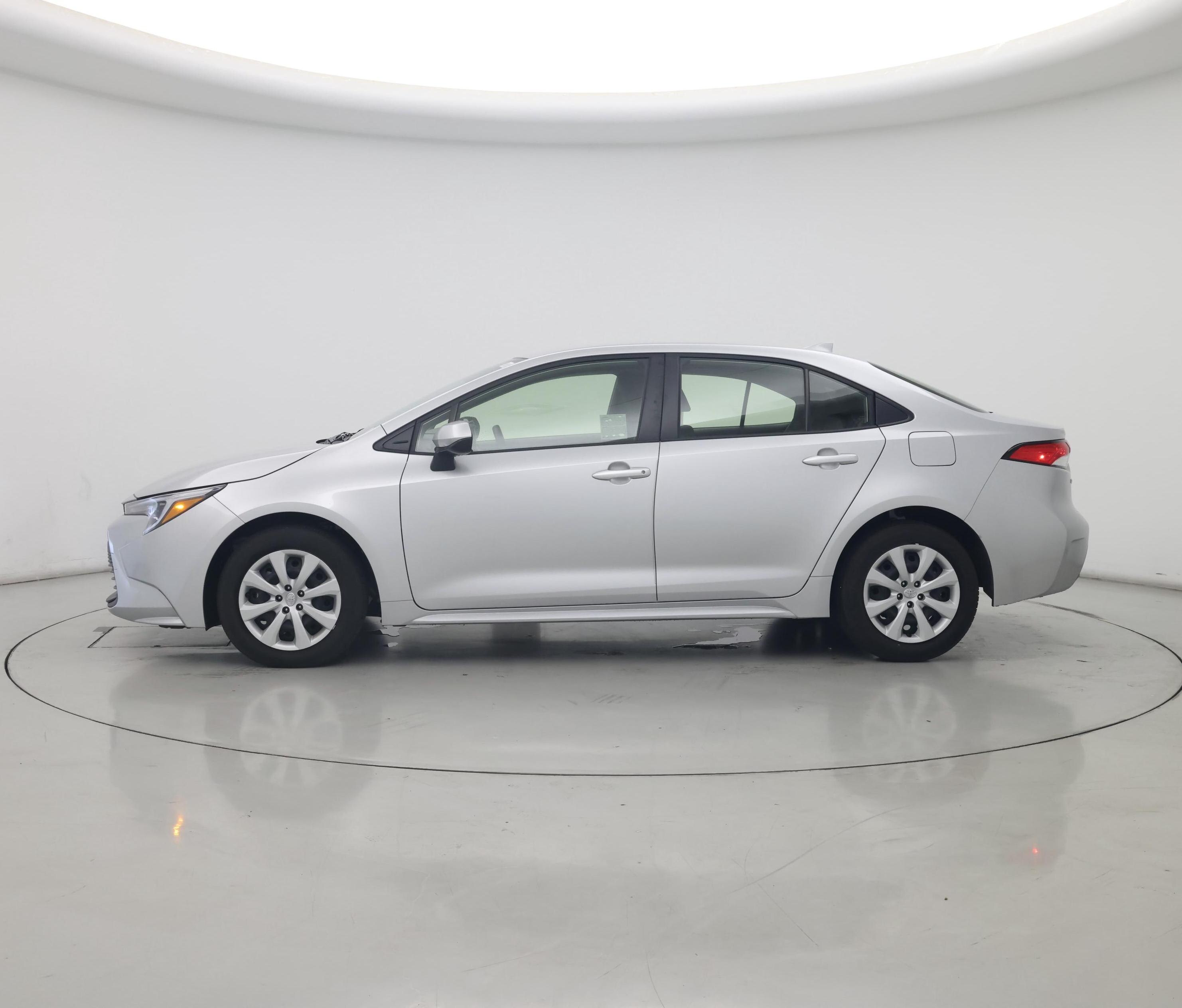 Thumbnail: 2024 Toyota Corolla - 3