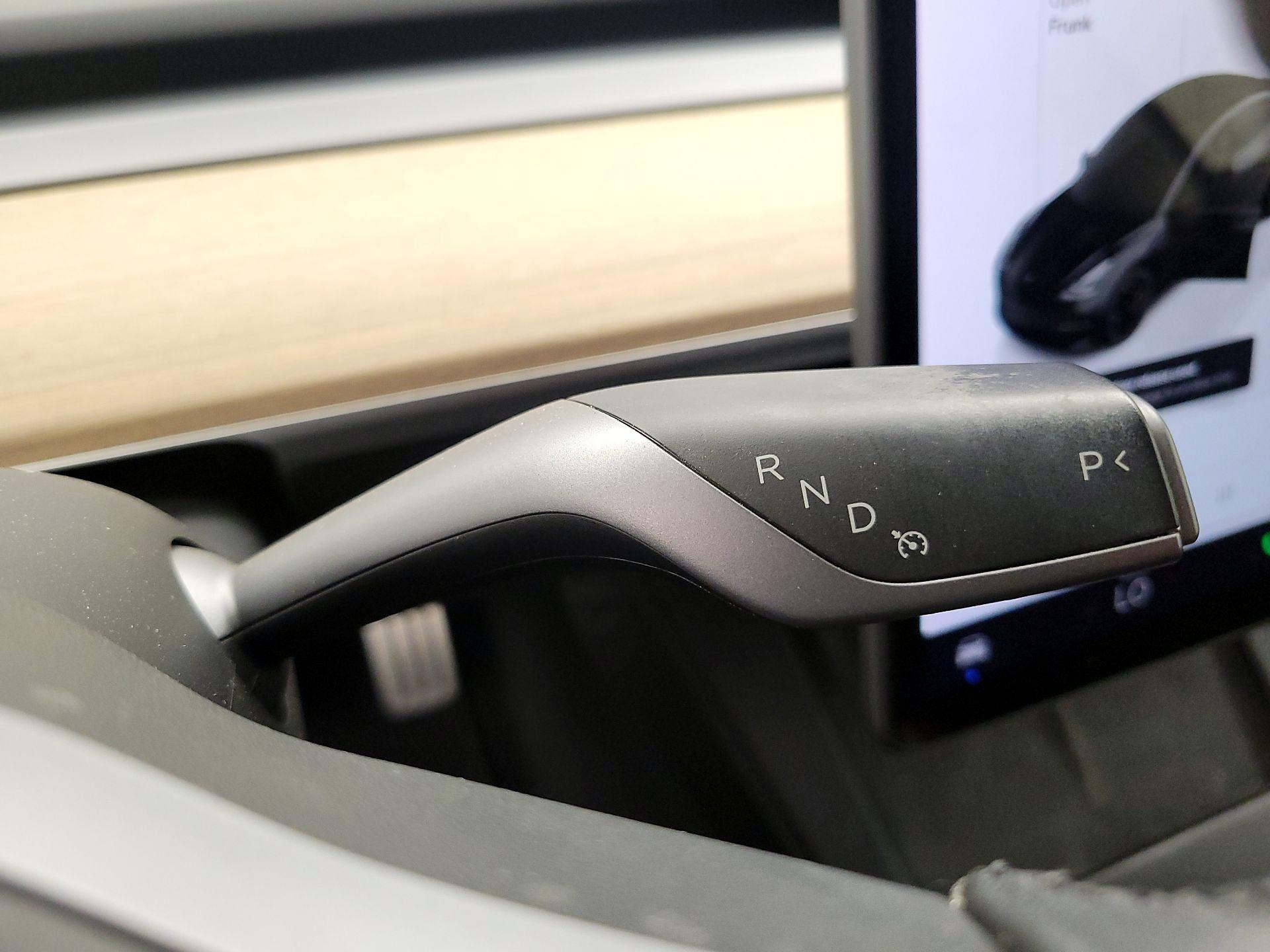 Thumbnail: 2022 Tesla Model 3 - 17