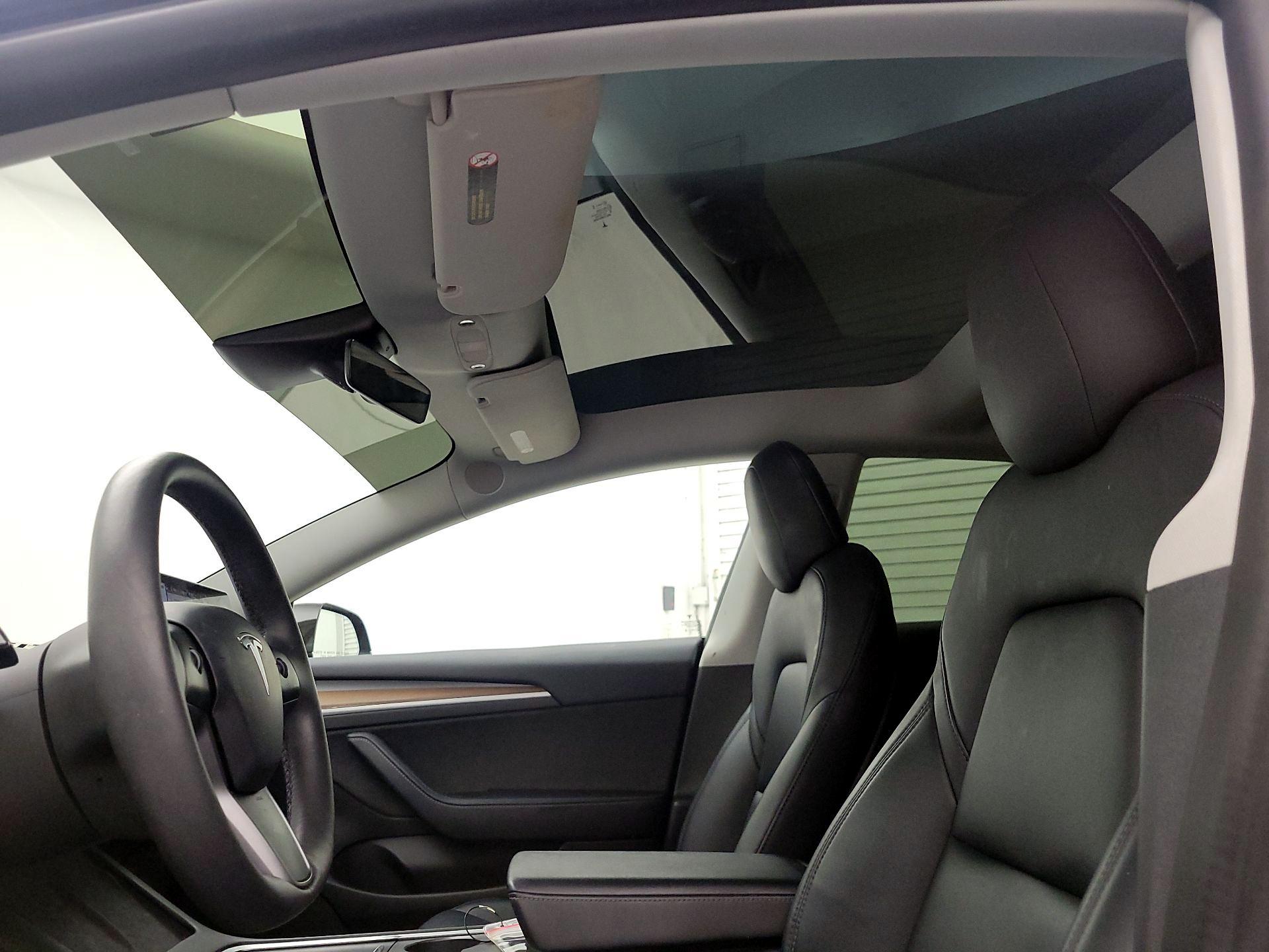 Thumbnail: 2022 Tesla Model 3 - 18