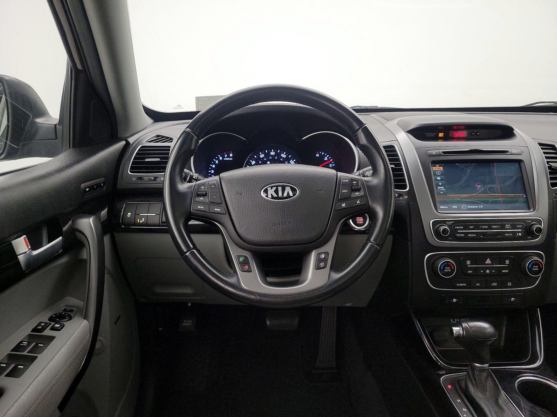 Thumbnail: 2015 Kia Sorento - 10