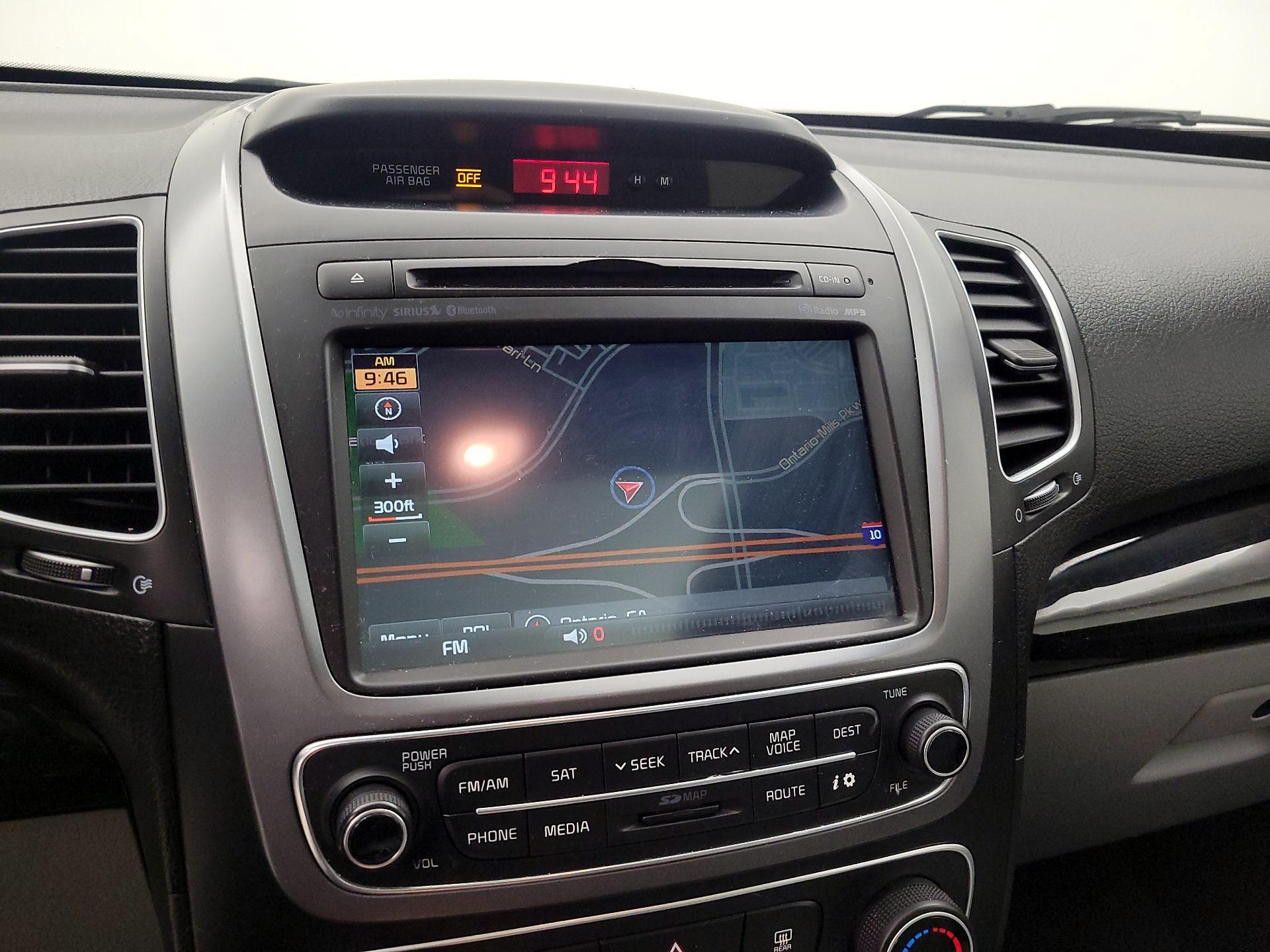 Thumbnail: 2015 Kia Sorento - 14