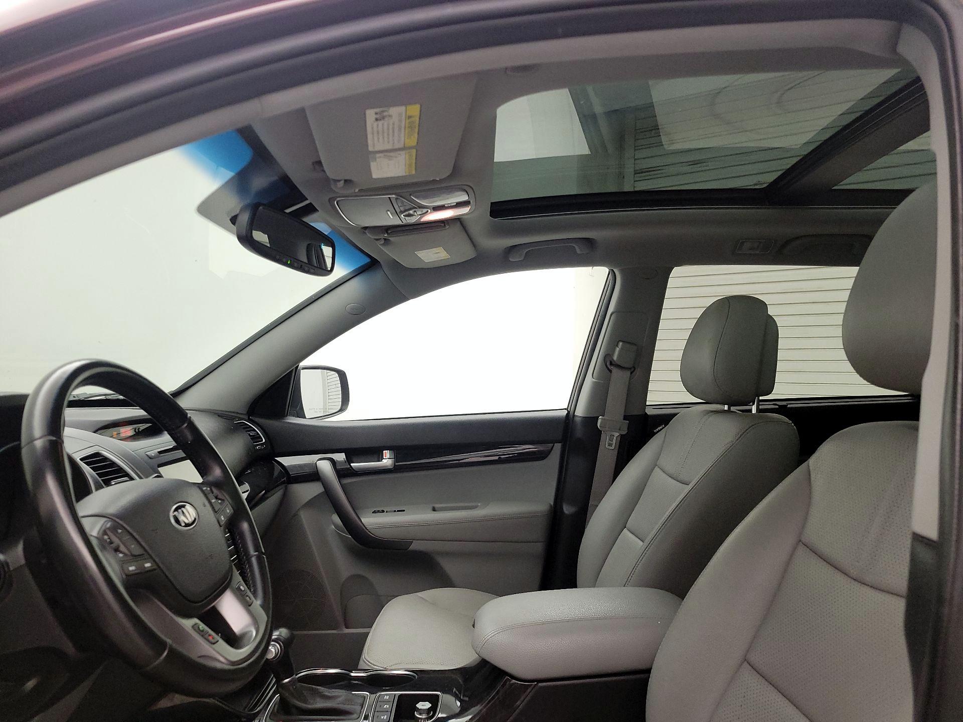 Thumbnail: 2015 Kia Sorento - 20