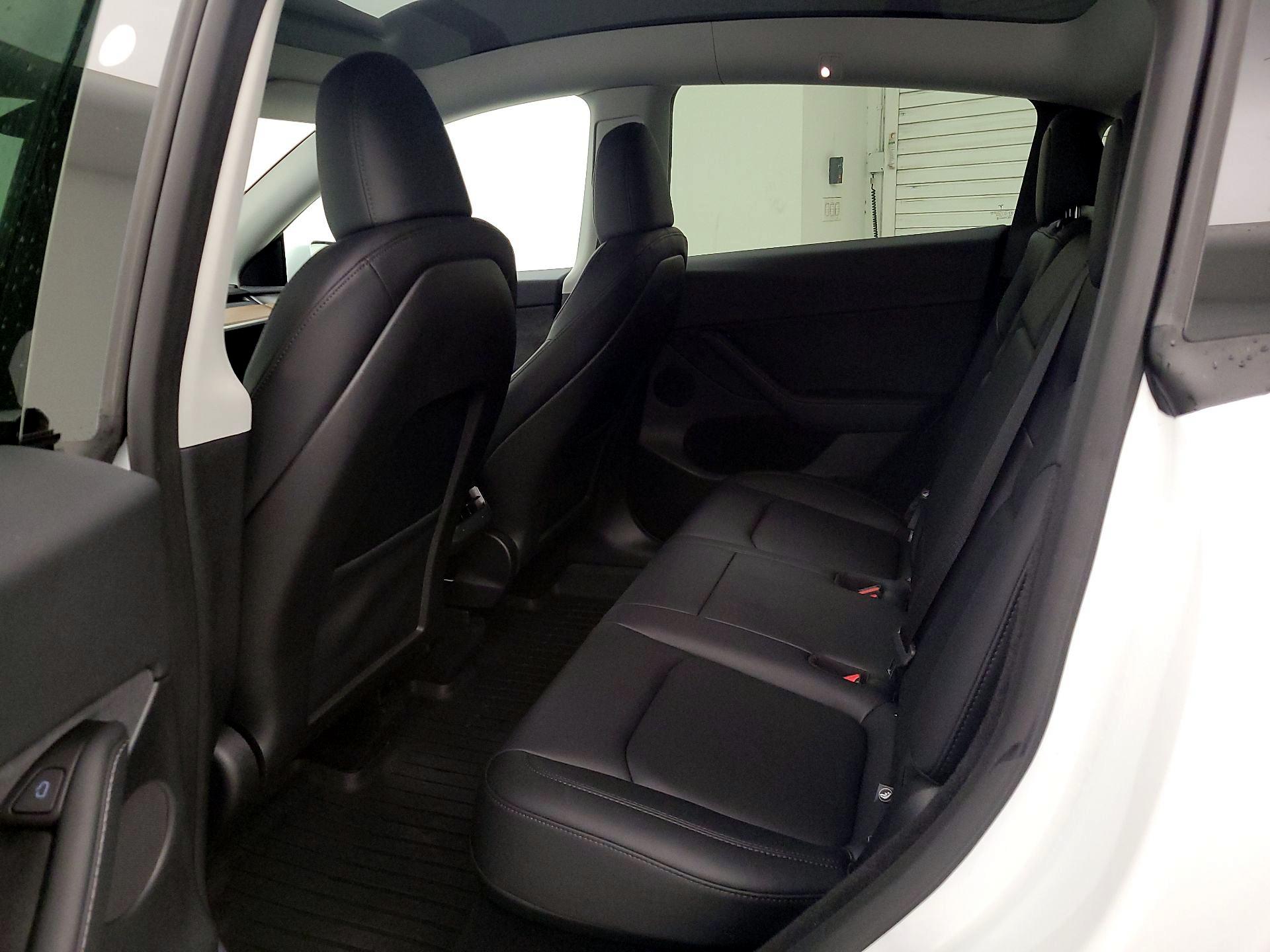 Thumbnail: 2025 Tesla Model Y - 18