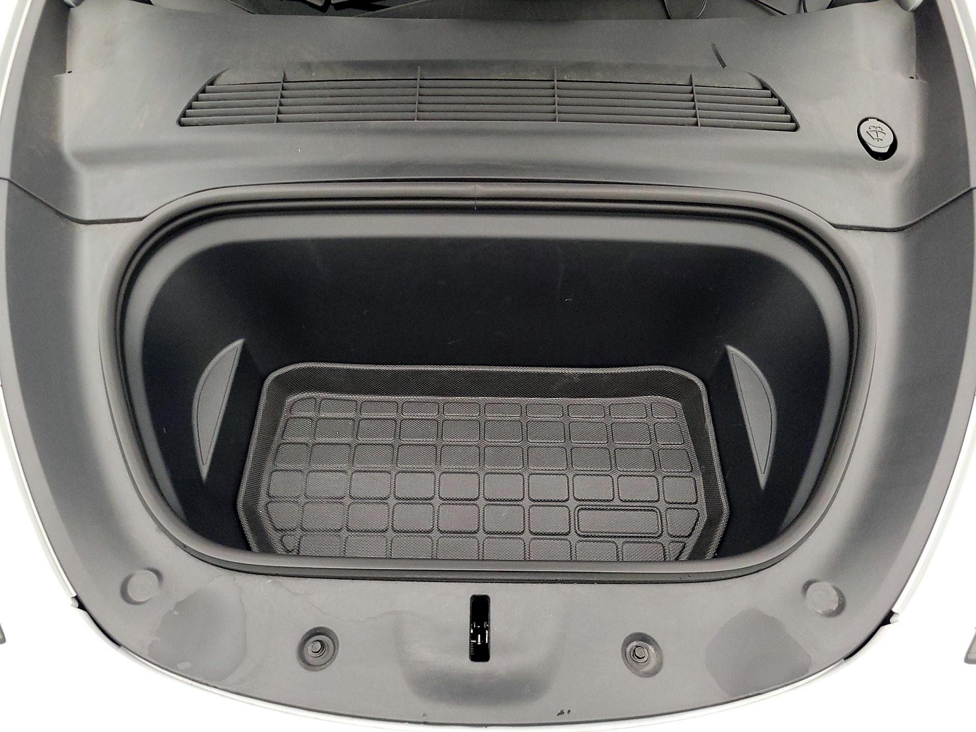 Thumbnail: 2025 Tesla Model Y - 20