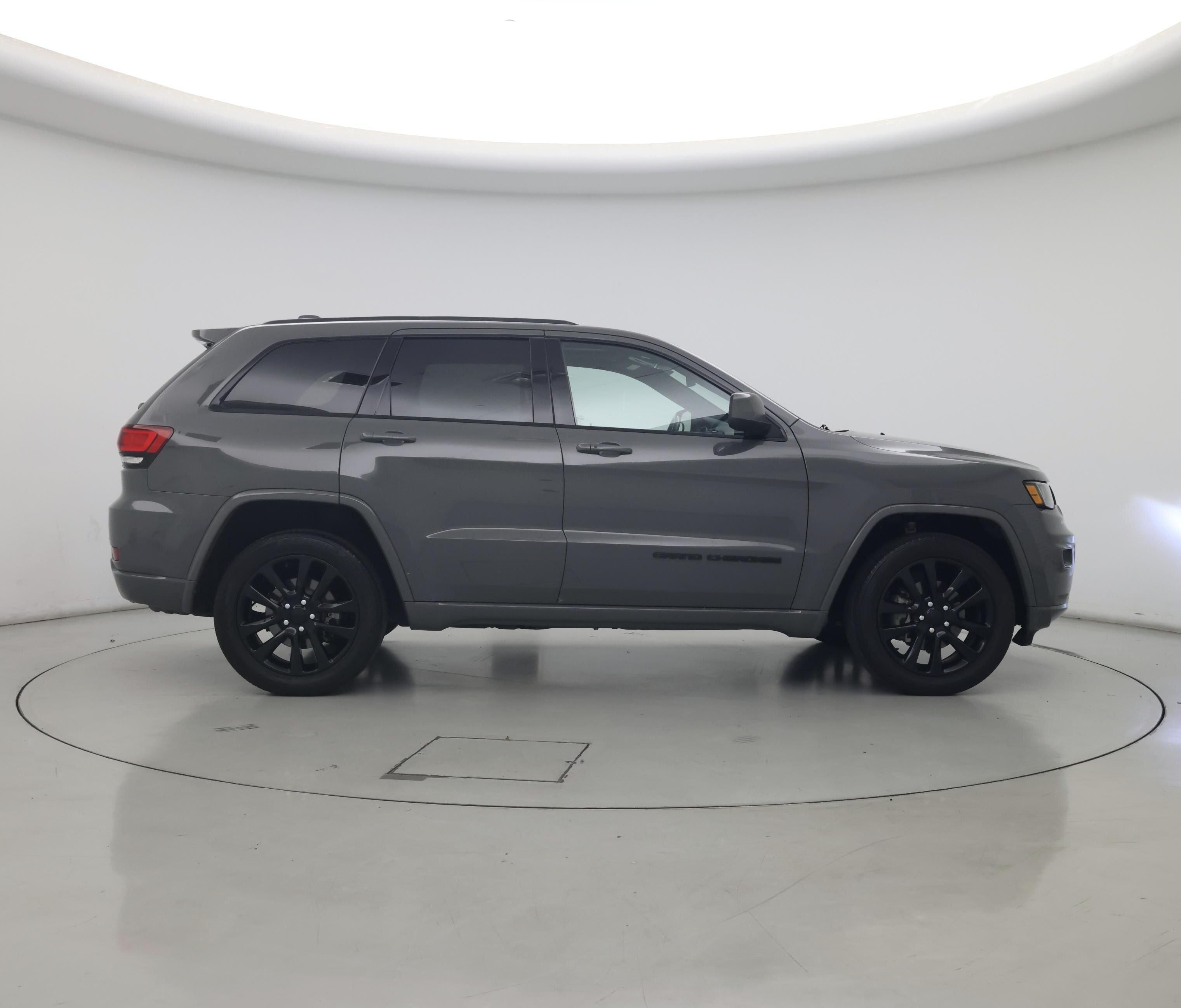 Thumbnail: 2019 Jeep Grand Cherokee - 7