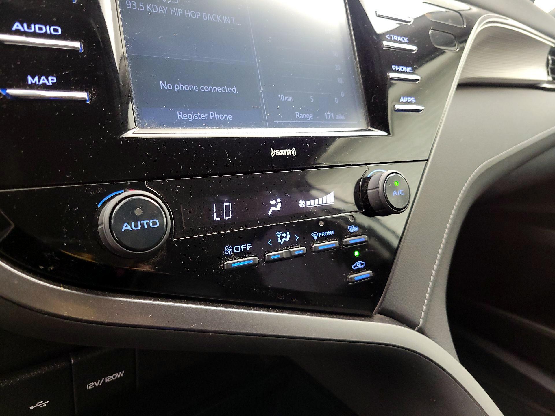 Thumbnail: 2020 Toyota Camry - 16