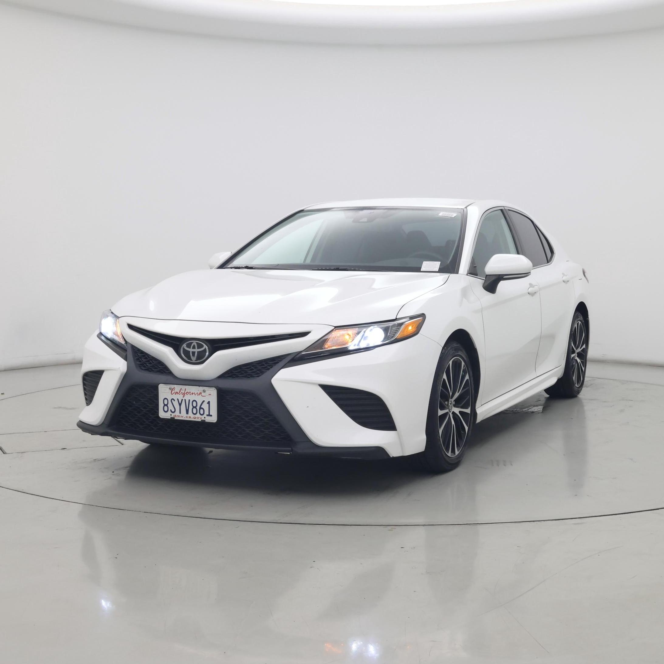 Thumbnail: 2020 Toyota Camry - 4