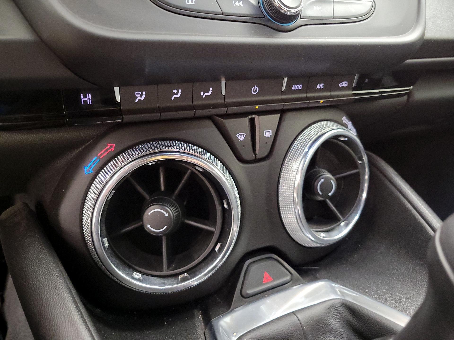 Thumbnail: 2016 Chevrolet Camaro - 15