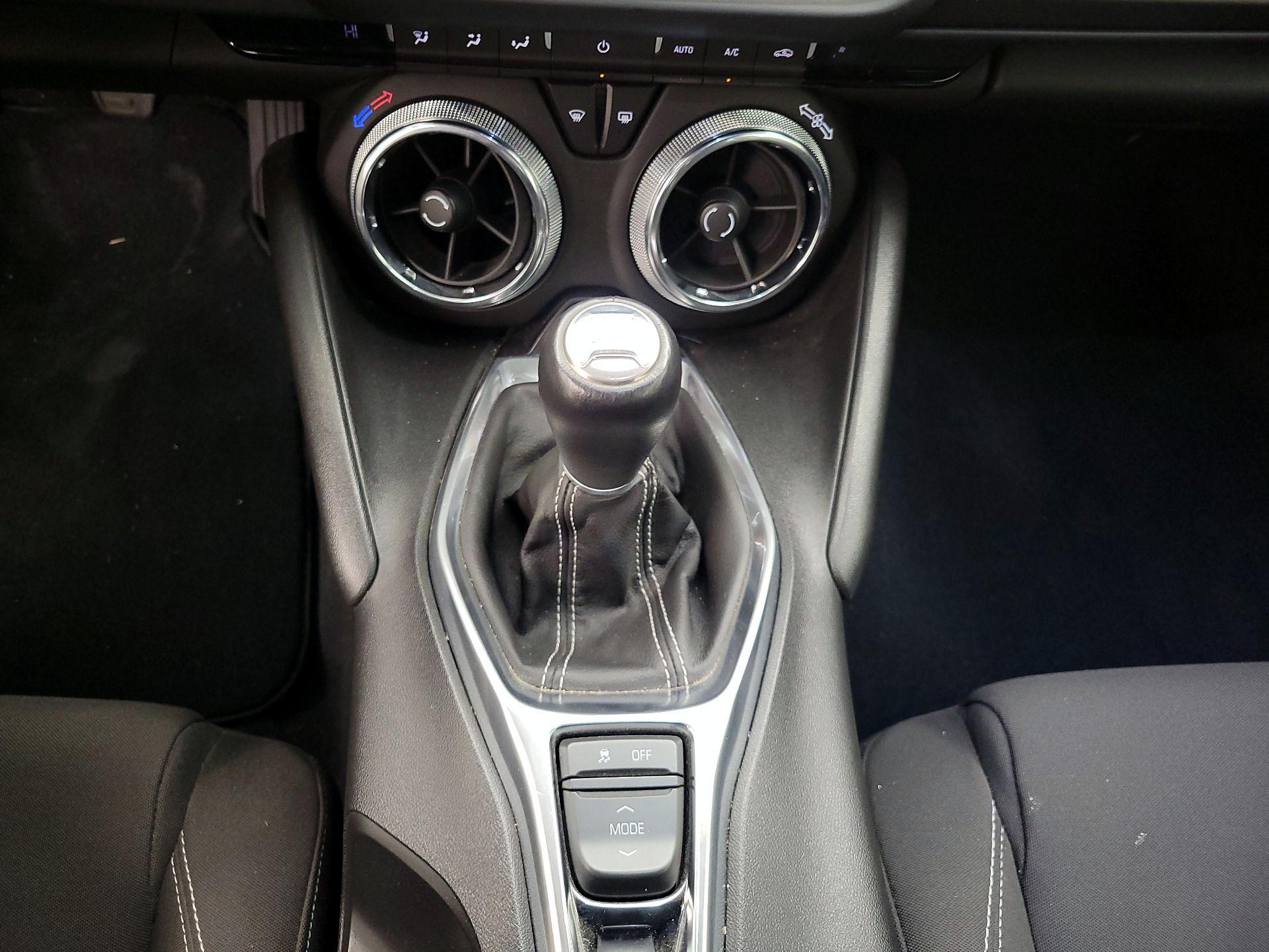 Thumbnail: 2016 Chevrolet Camaro - 16