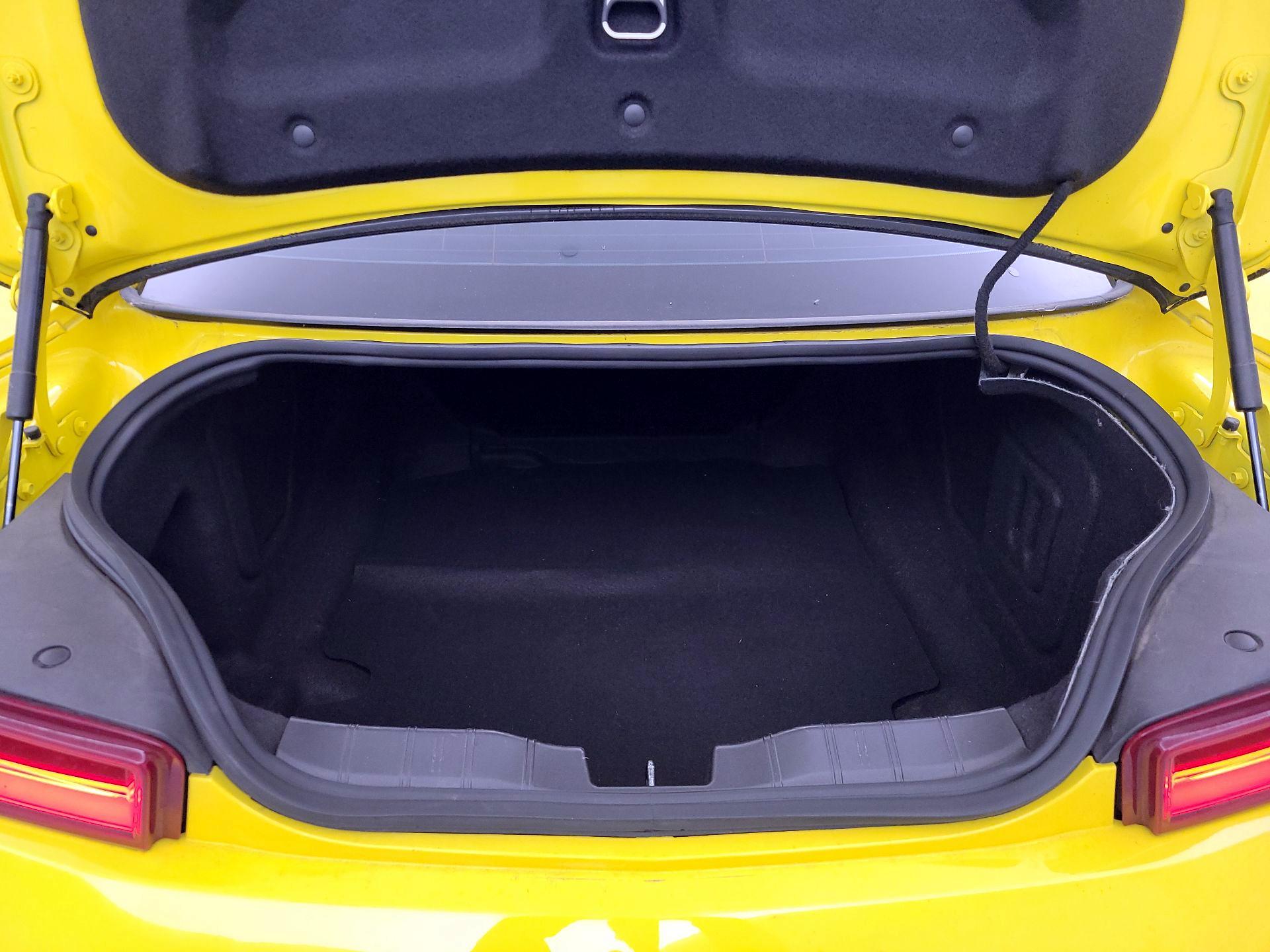 Thumbnail: 2016 Chevrolet Camaro - 19